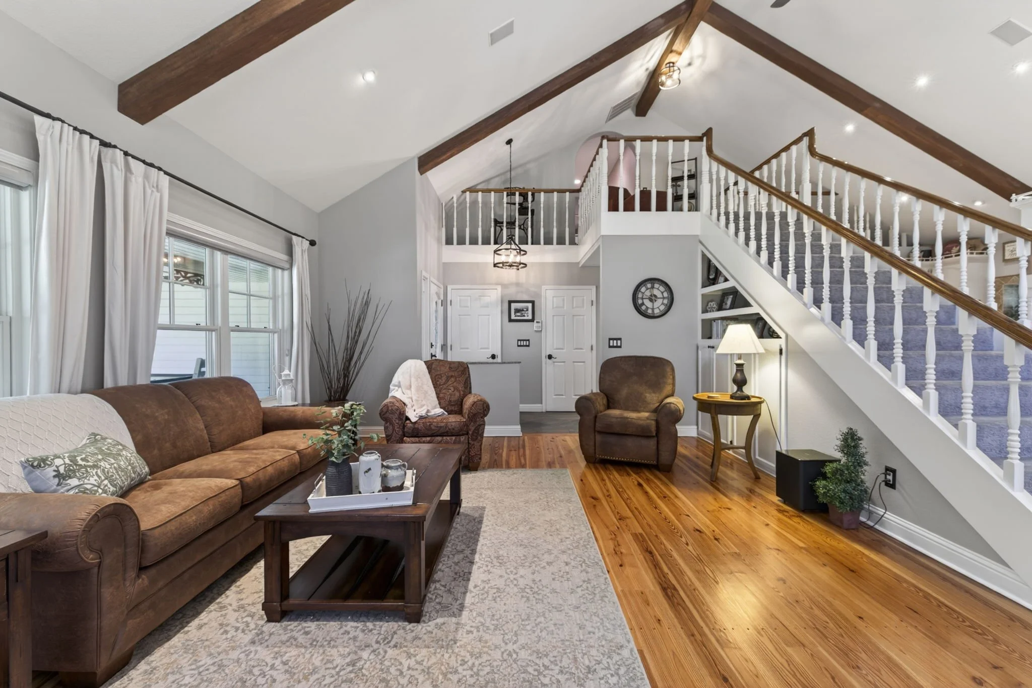 13-web-or-mls-242 Kinsey Way-13.jpg