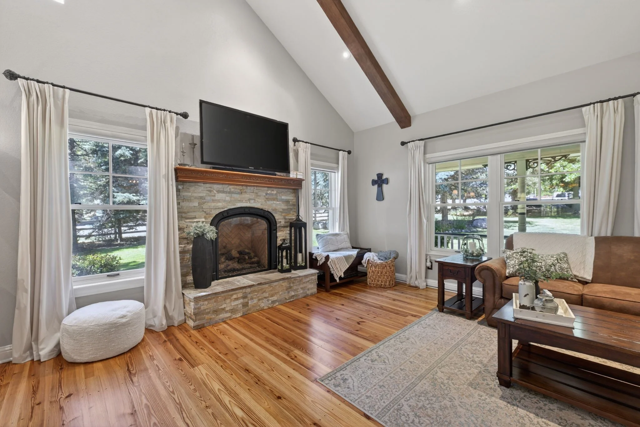 15-web-or-mls-242 Kinsey Way-15.jpg