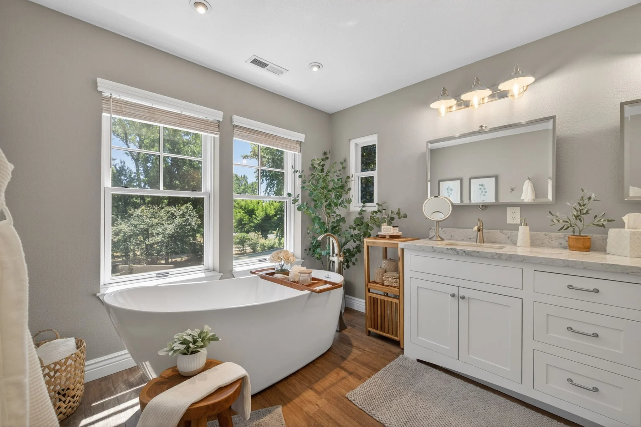 33-web-or-mls-242 Kinsey Way-33.jpg