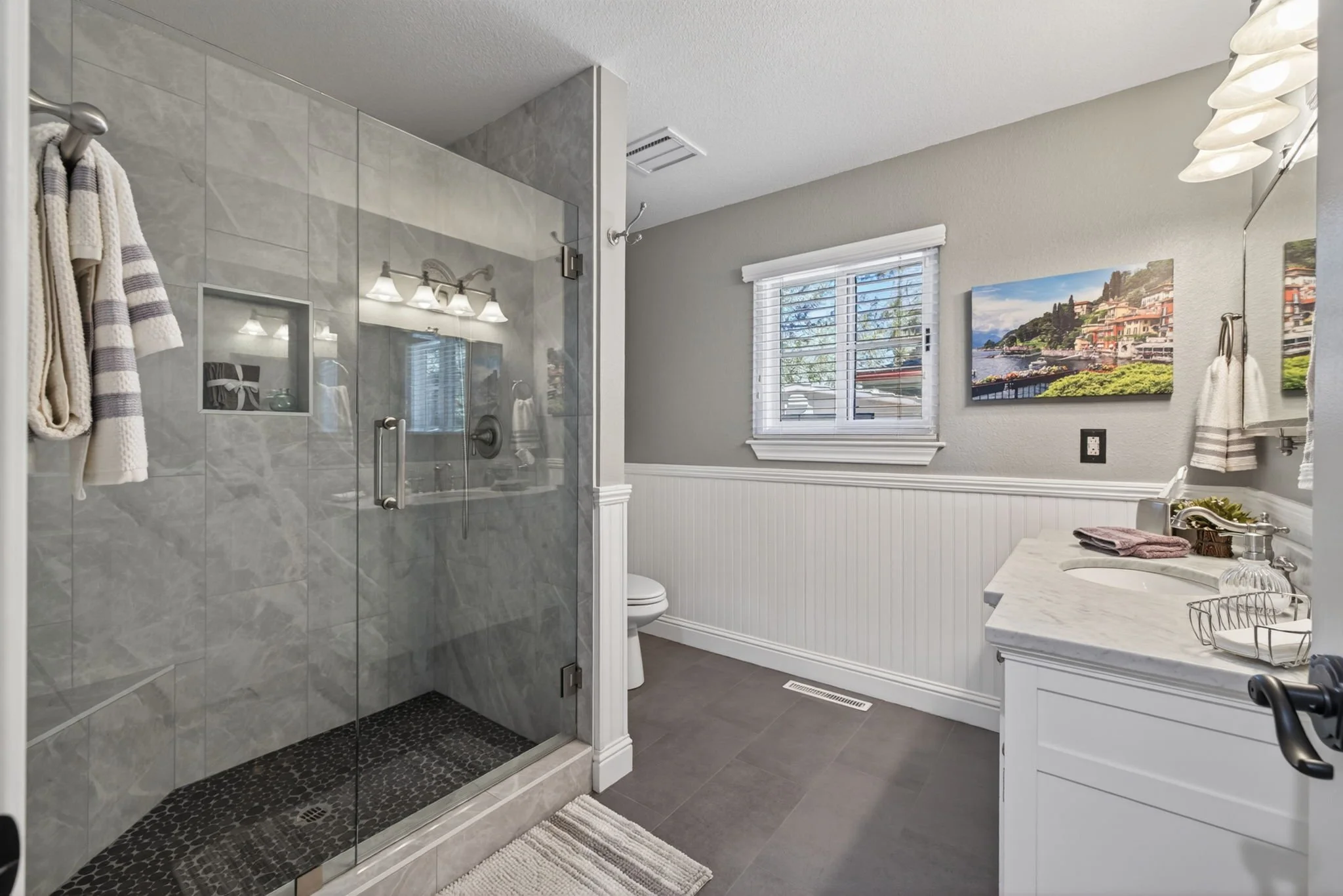 40-web-or-mls-242 Kinsey Way-40.jpg