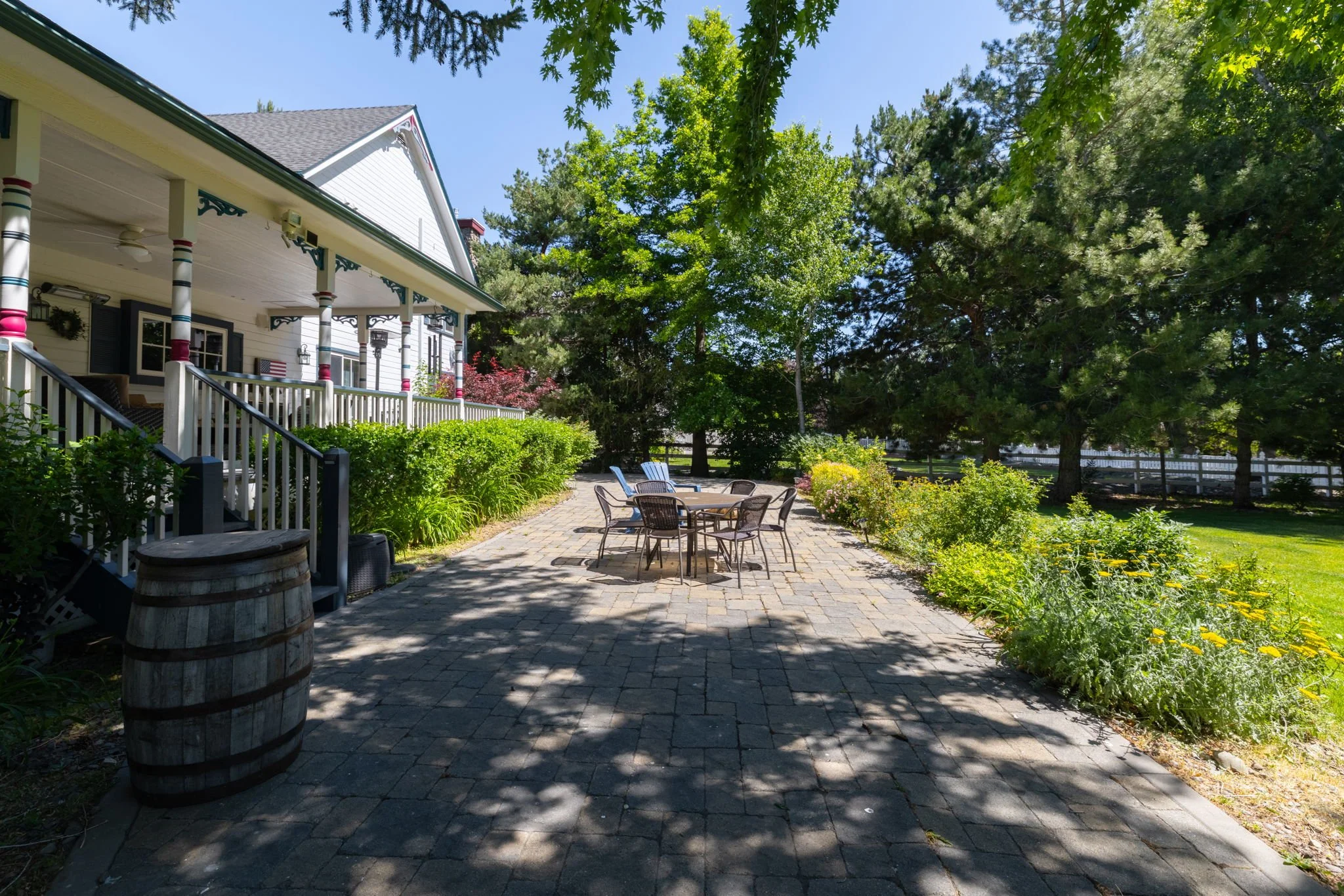 51-web-or-mls-242 Kinsey Way-51.jpg