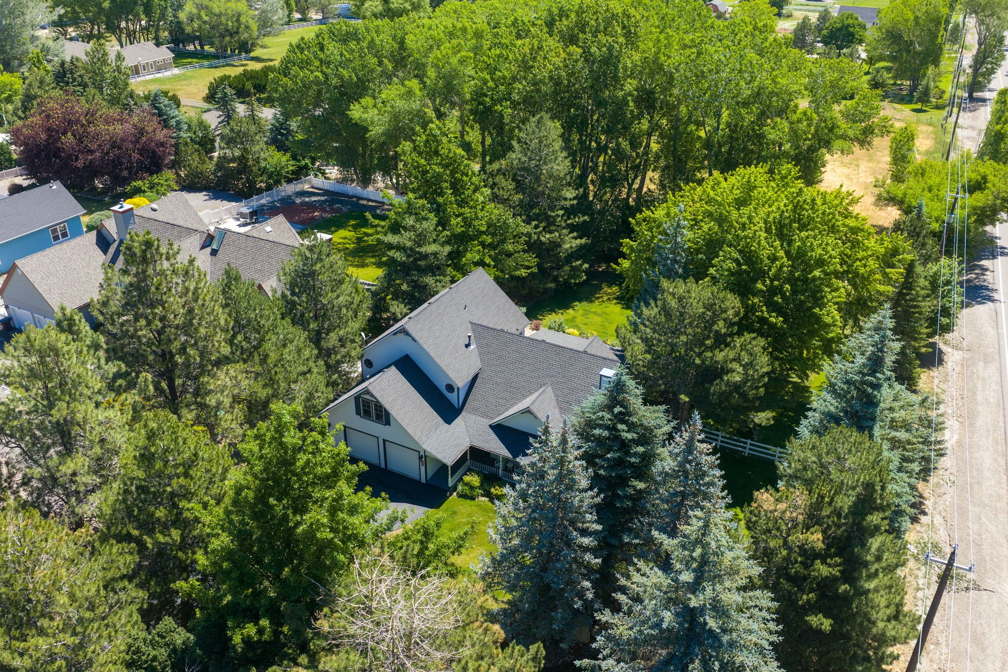 60-web-or-mls-242 Kinsey Way-60.jpg