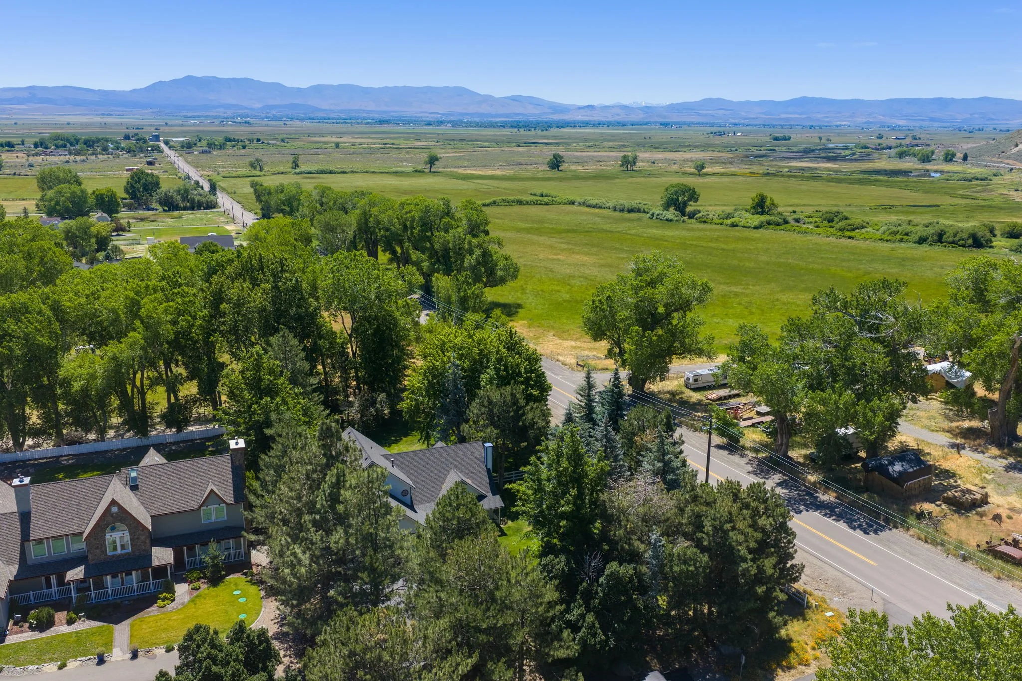 62-web-or-mls-242 Kinsey Way-62.jpg