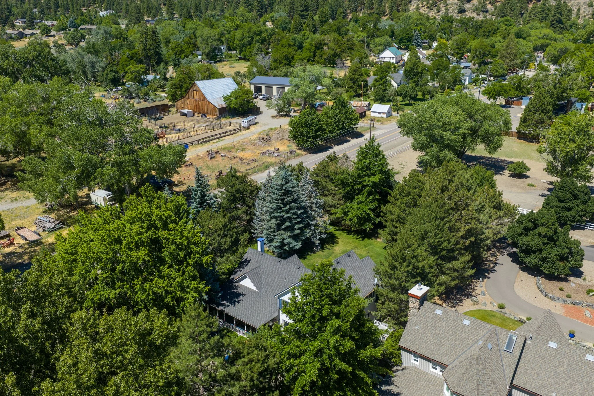 63-web-or-mls-242 Kinsey Way-63.jpg