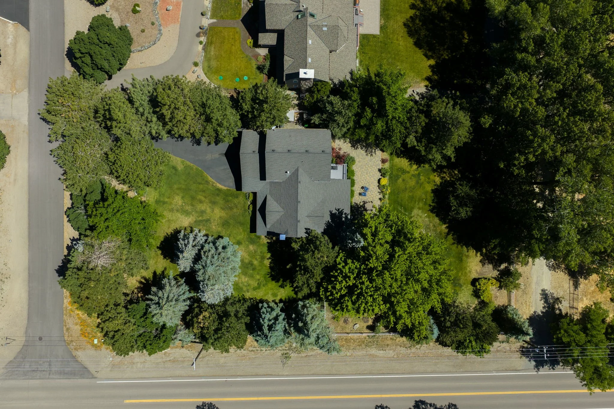 68-web-or-mls-242 Kinsey Way-68.jpg