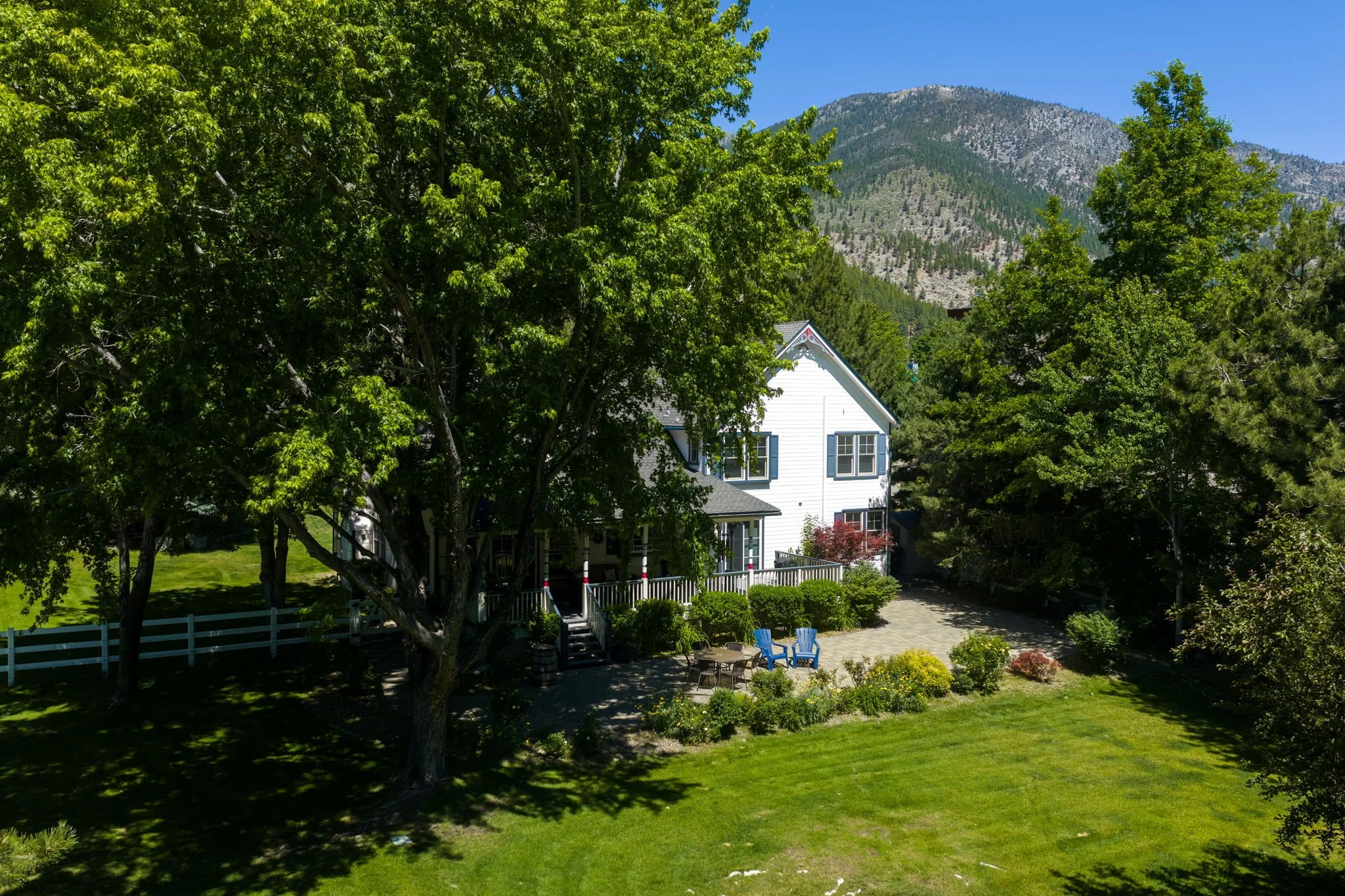 74-web-or-mls-242 Kinsey Way-74.jpg