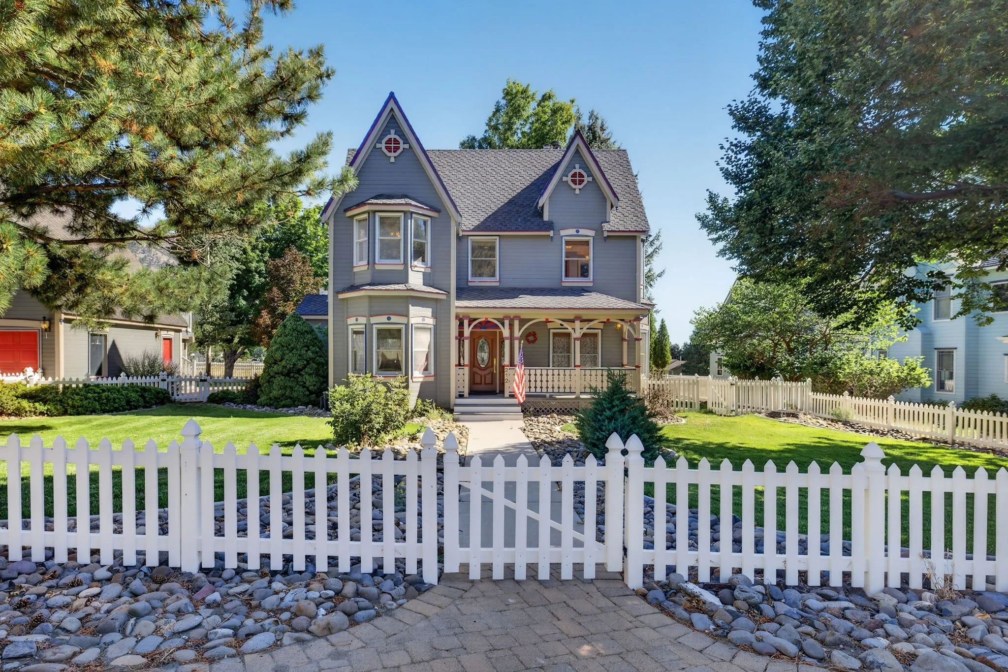 1-web-or-mls-212 Kinsey-1.jpg