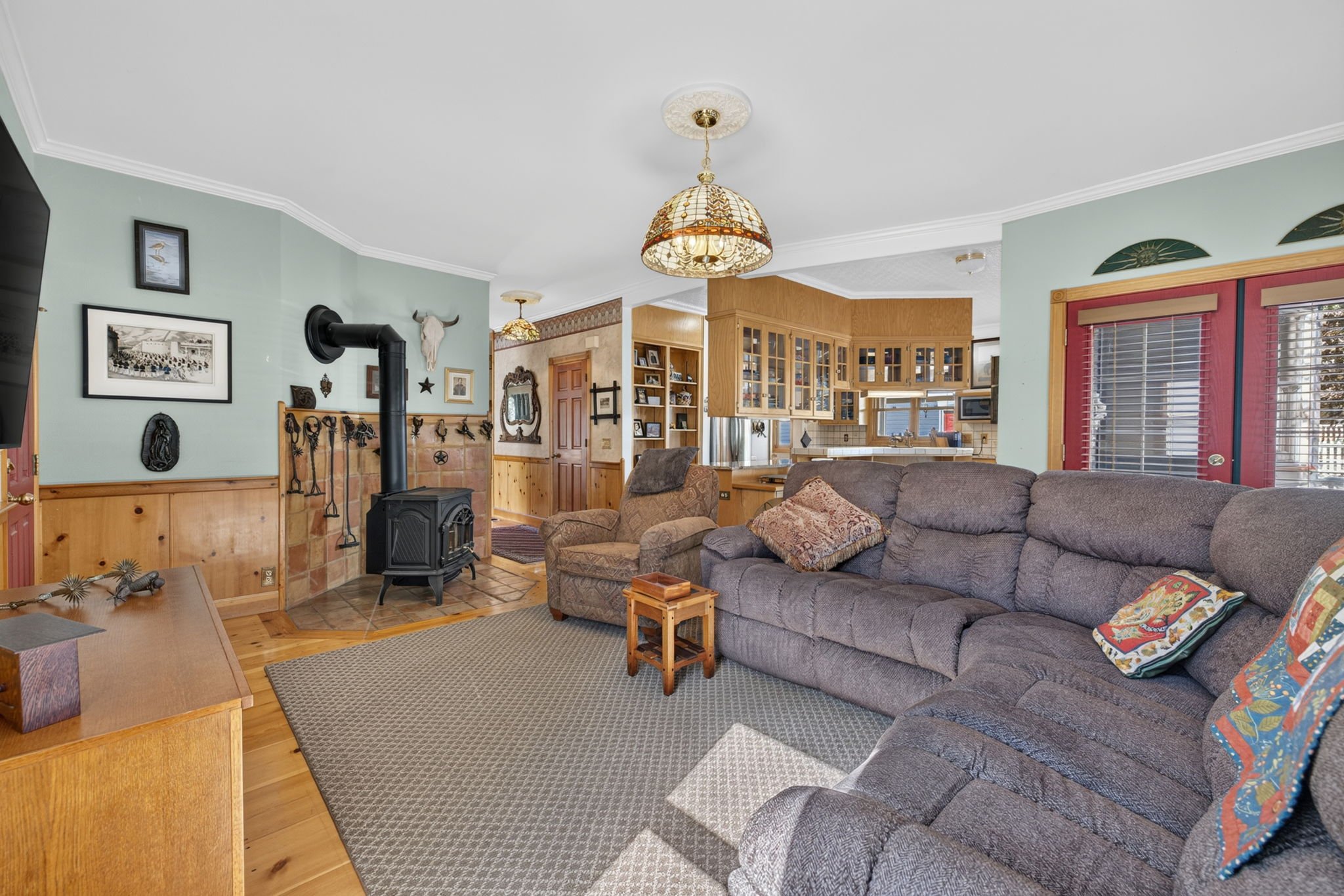 15-web-or-mls-212 Kinsey-15.jpg