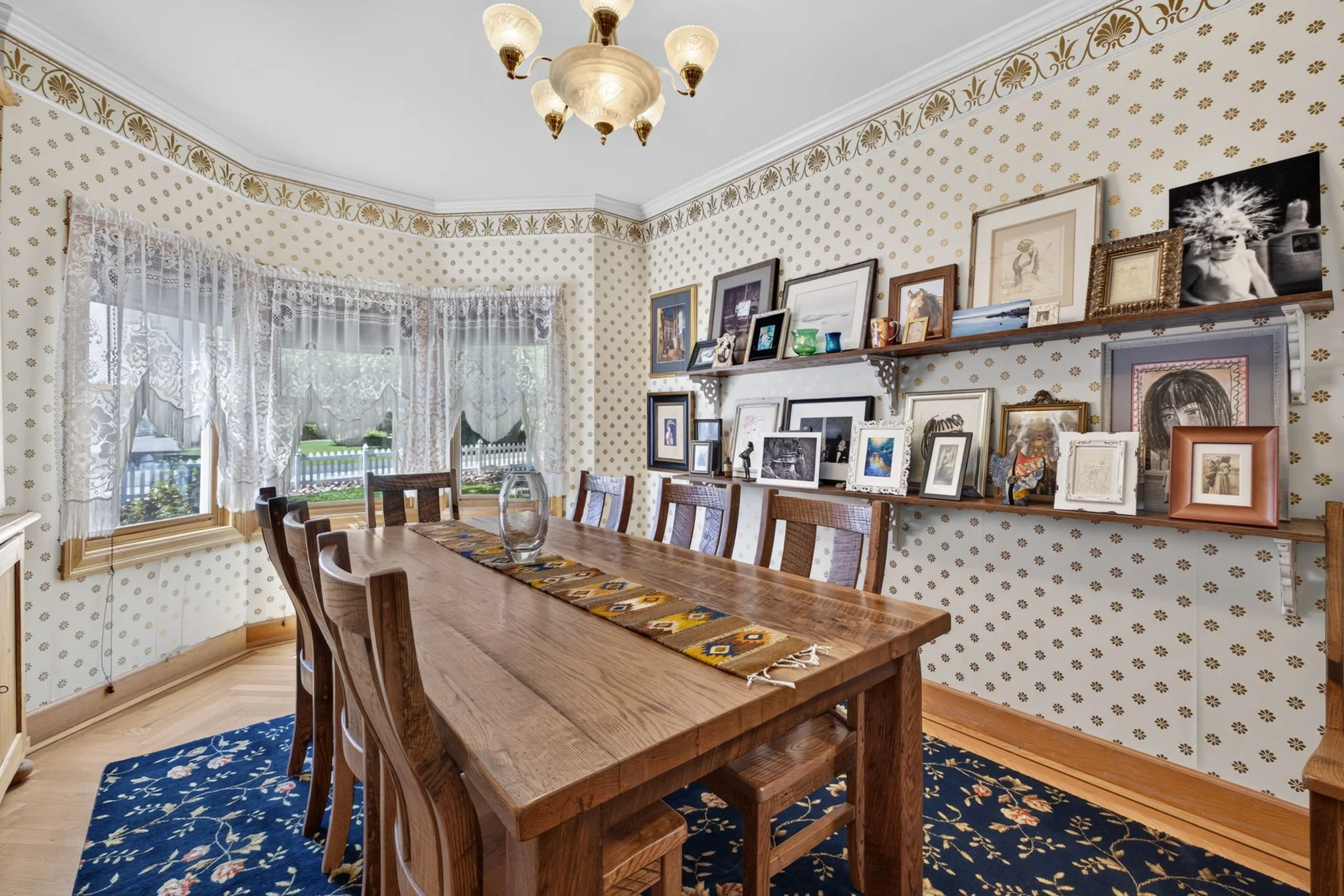 27-web-or-mls-212 Kinsey-27.jpg