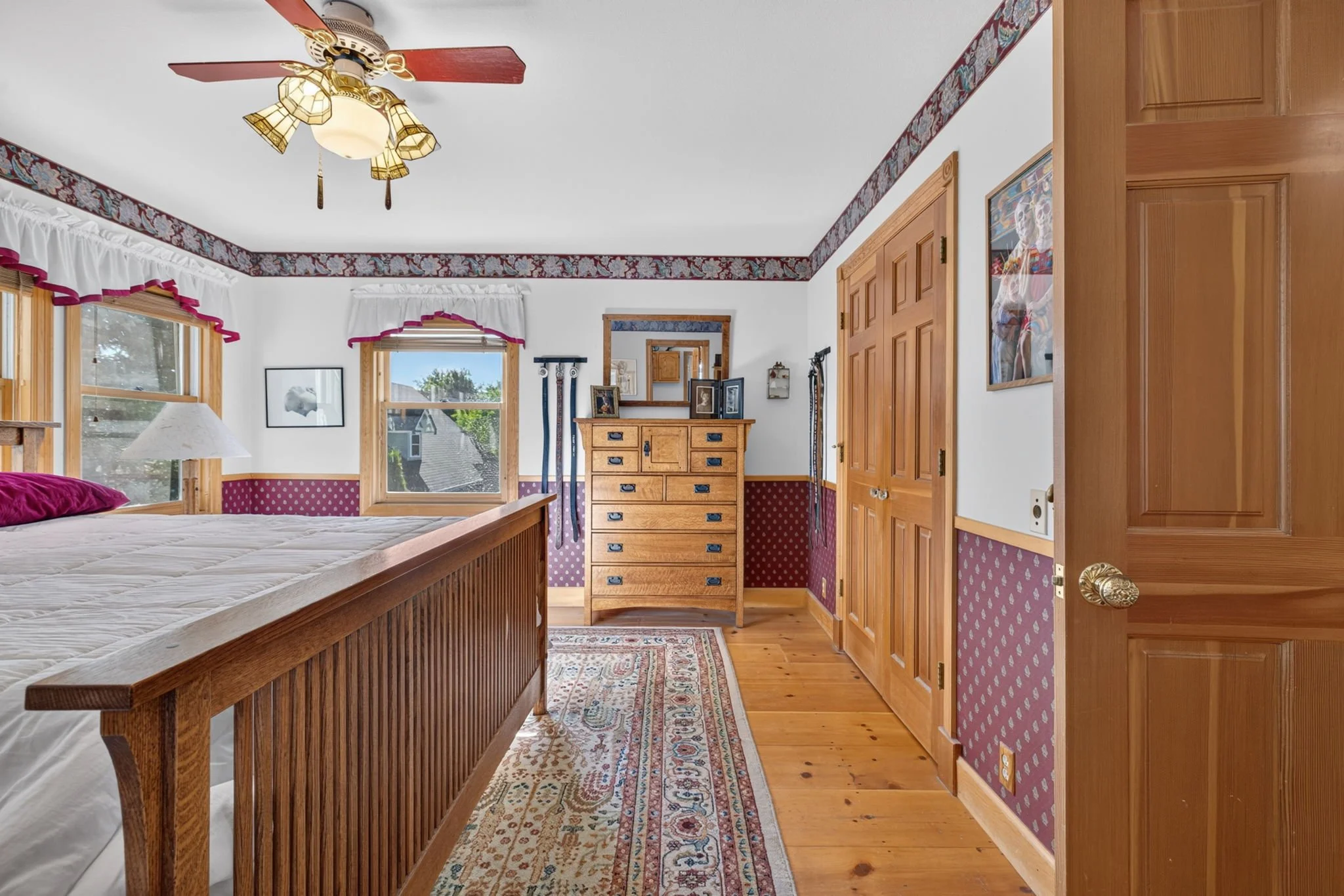 31-web-or-mls-212 Kinsey-31.jpg