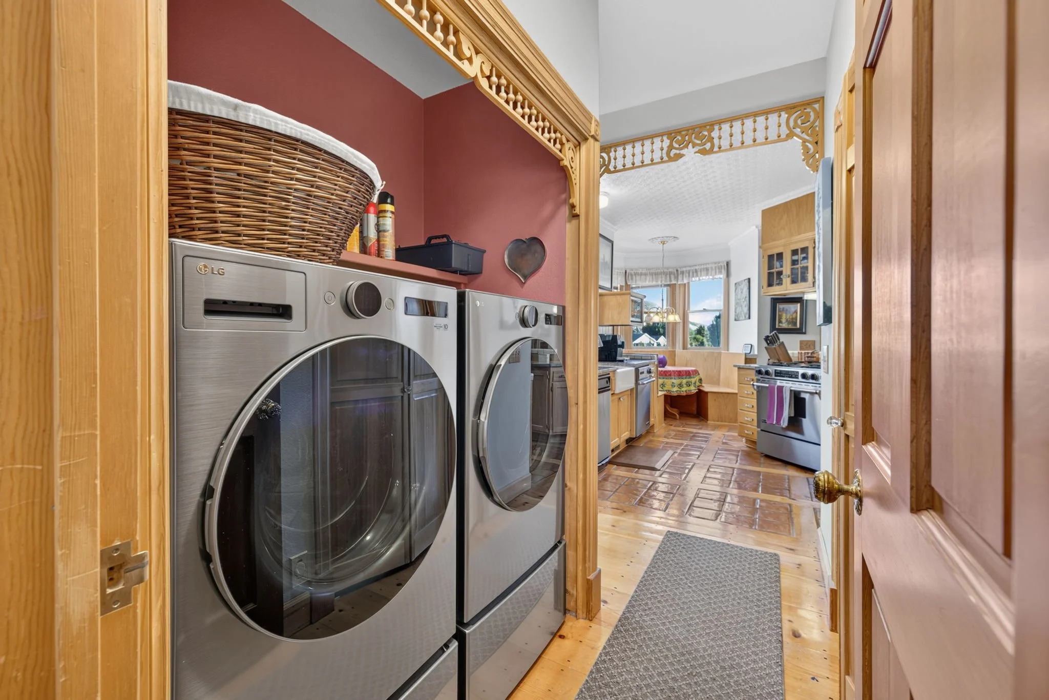 48-web-or-mls-212 Kinsey-48.jpg