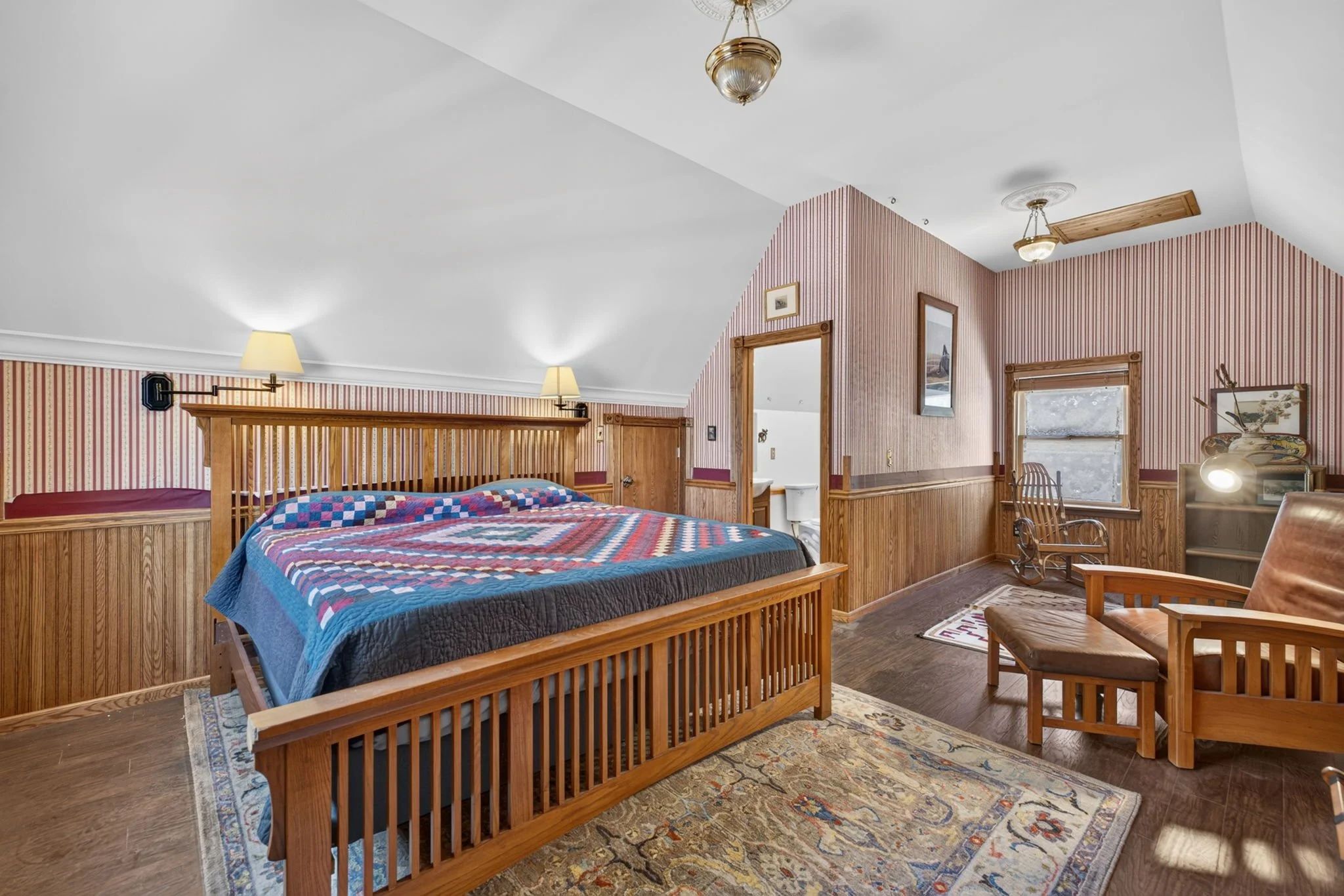 63-web-or-mls-212 Kinsey-63.jpg