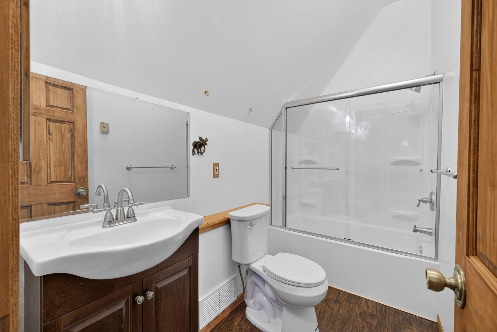 66-web-or-mls-212 Kinsey-66.jpg