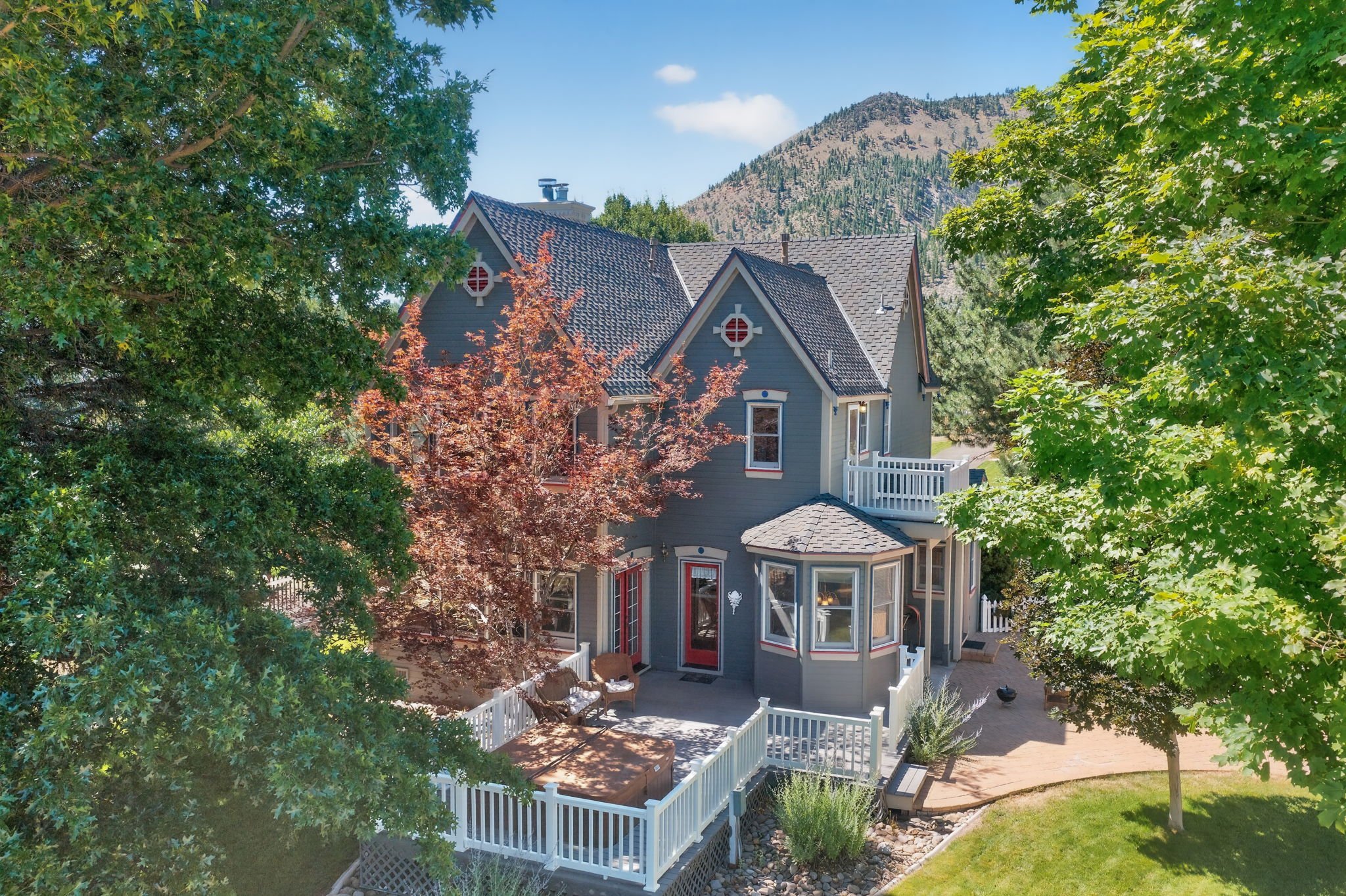 90-web-or-mls-212 Kinsey-90.jpg