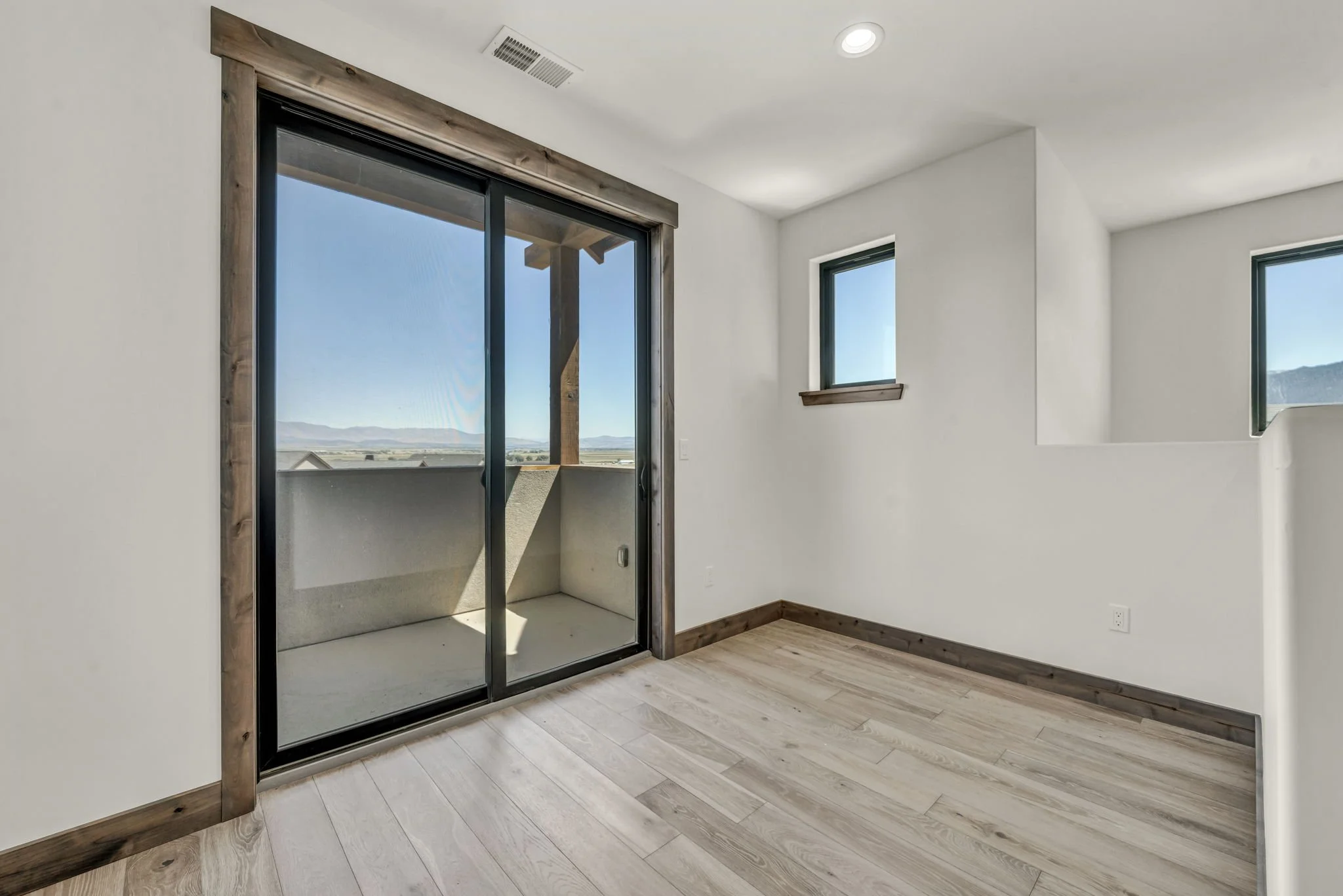 49-web-or-mls-456-tralee-ln.jpg