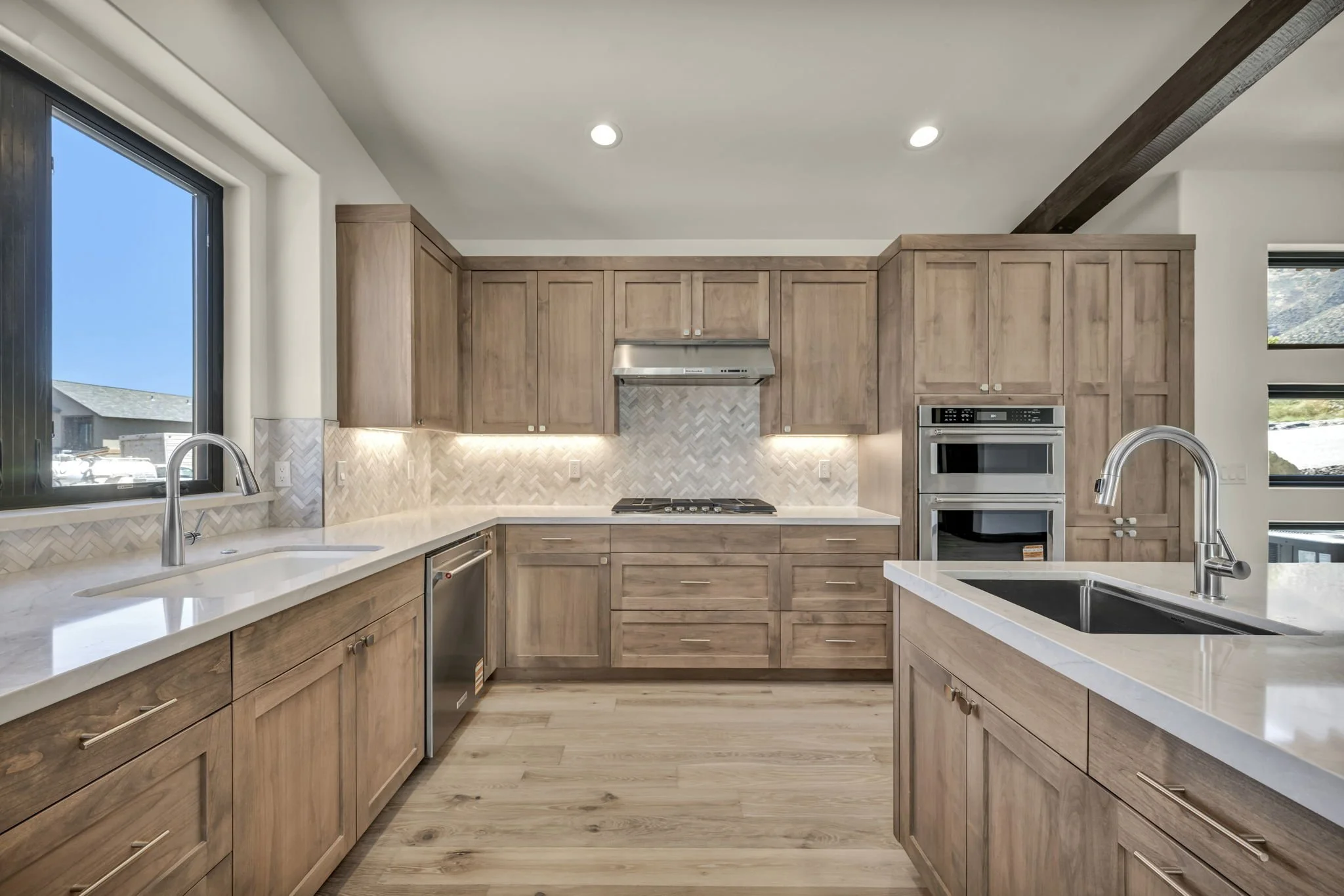 51-web-or-mls-456-tralee-ln.jpg