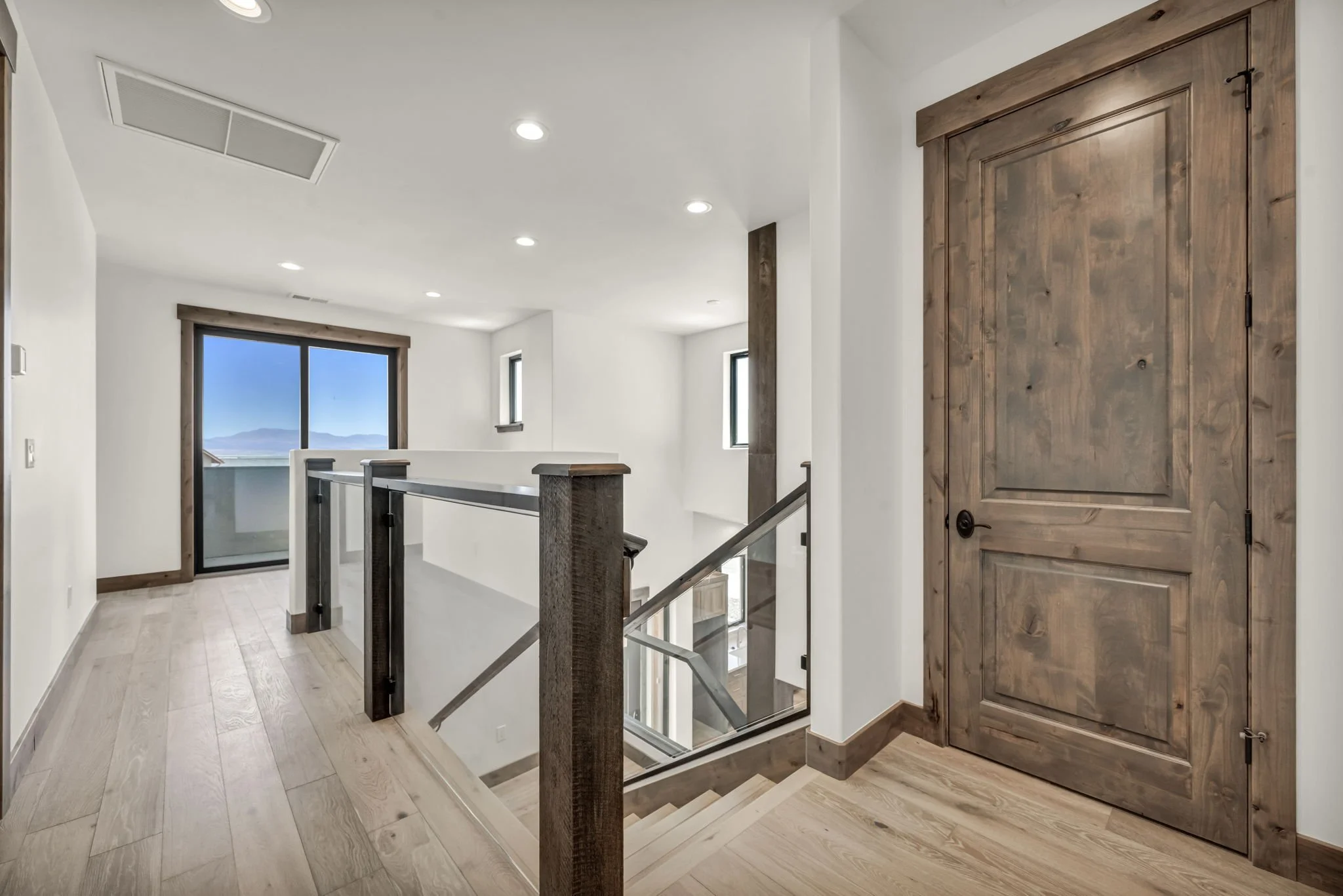 66-web-or-mls-456-tralee-ln.jpg