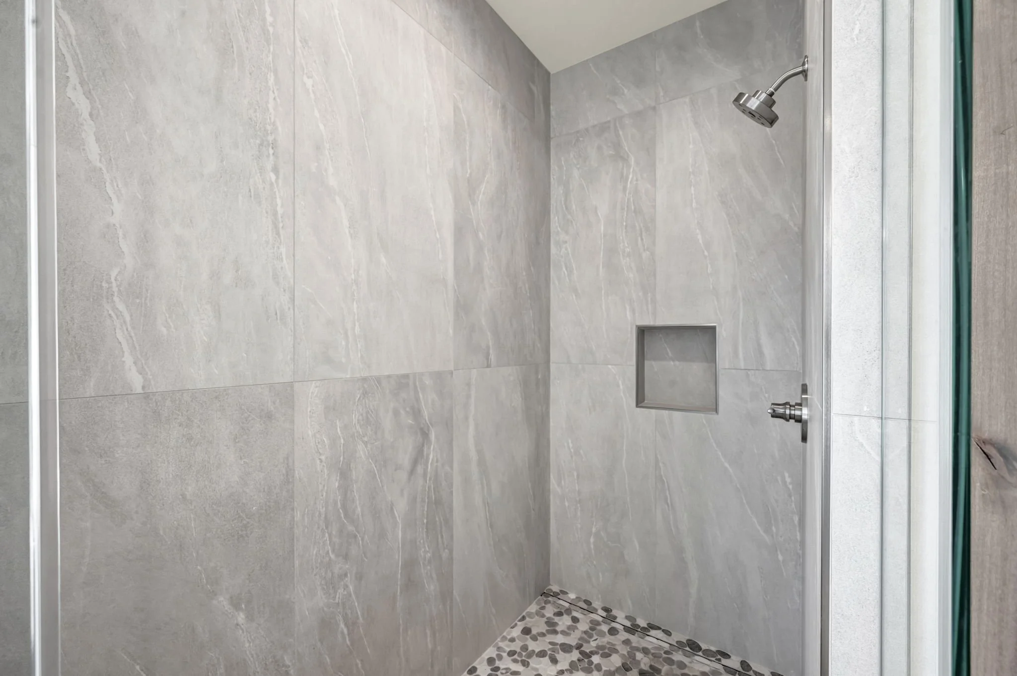 88-web-or-mls-456-tralee-ln.jpg