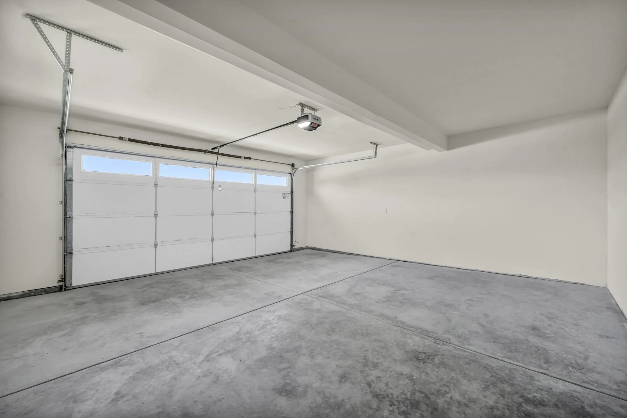 99-web-or-mls-456-tralee-ln.jpg