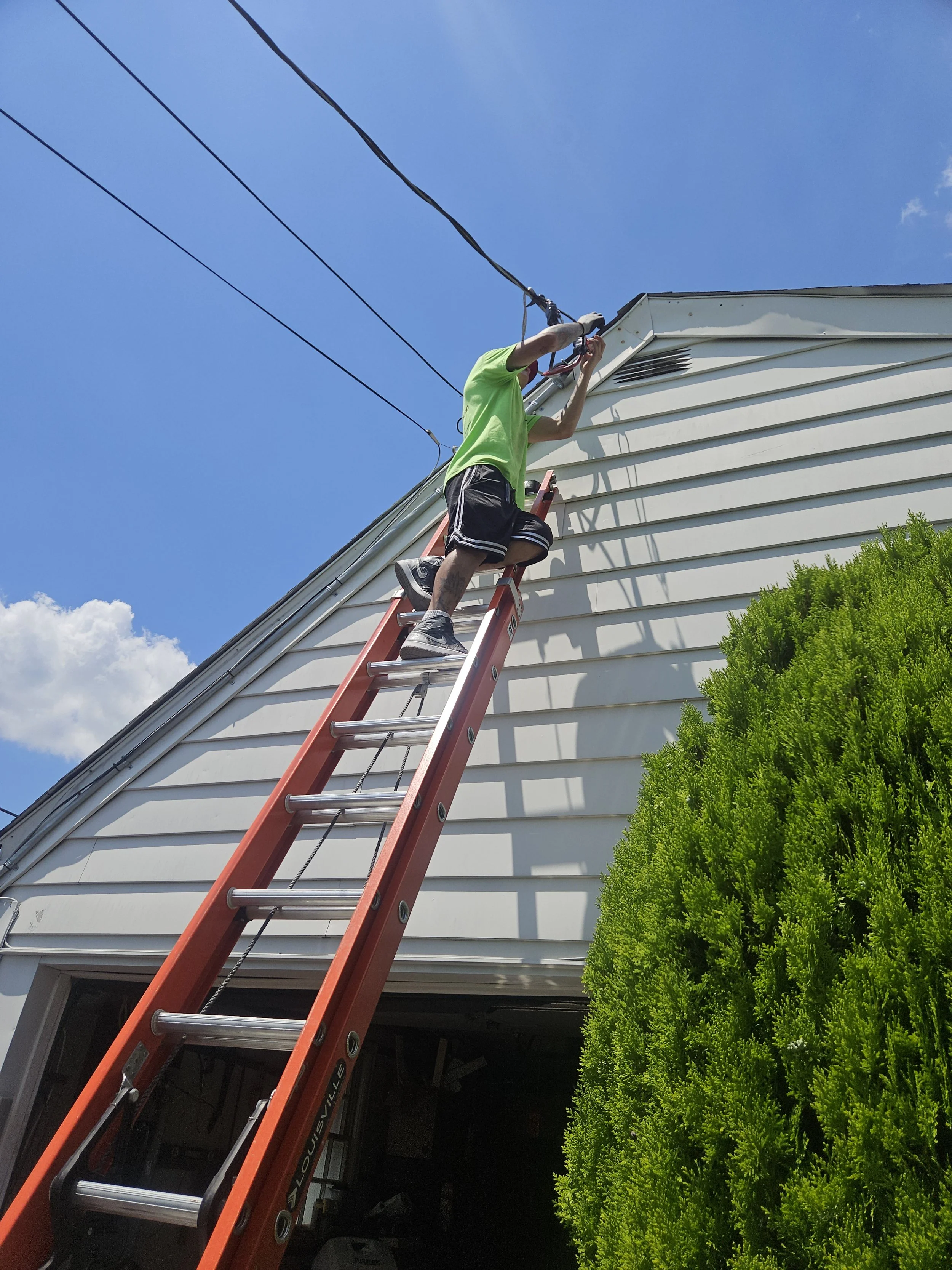 licensed electrician providing electrical service to a residential home in jersey city