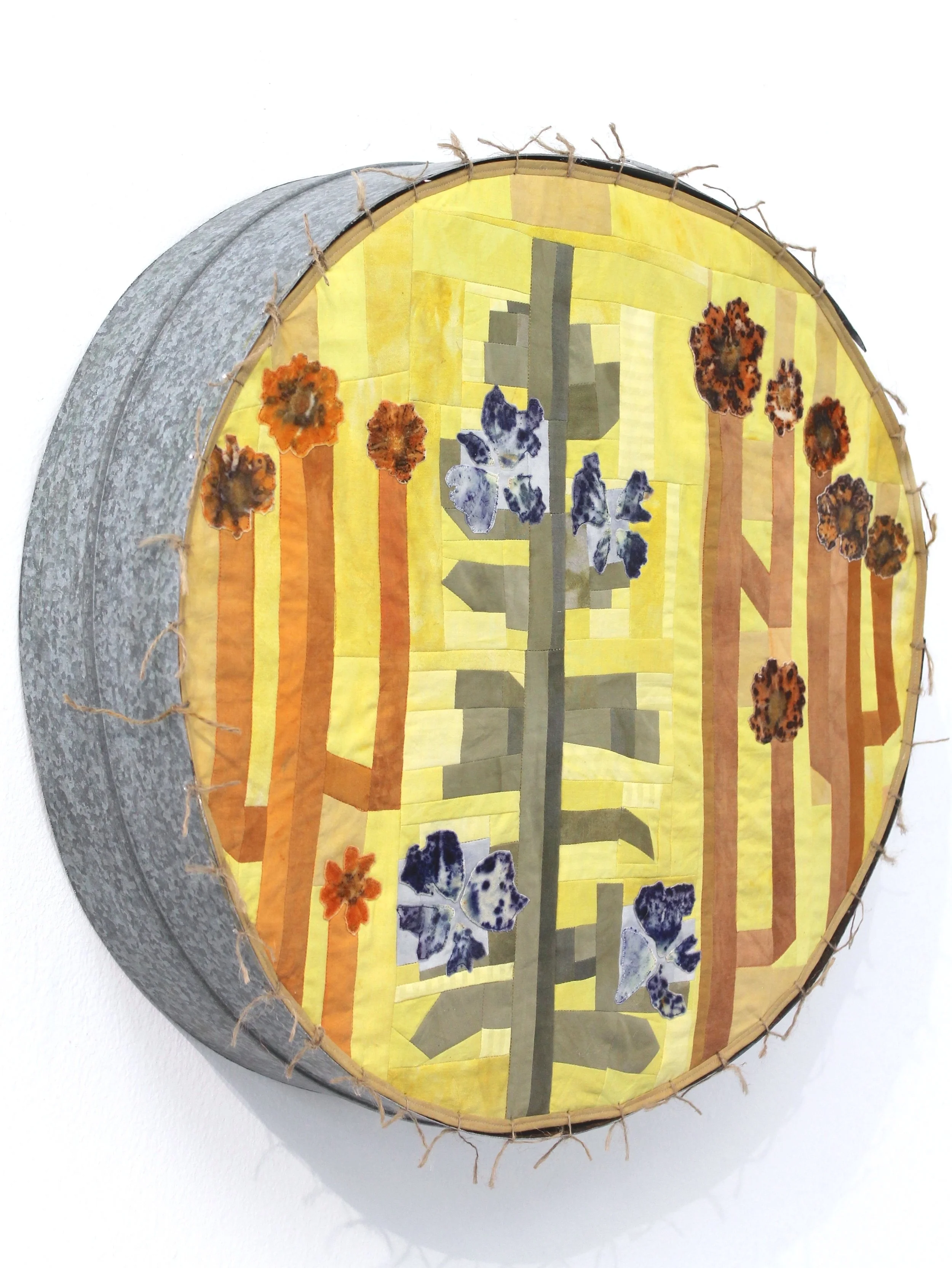 Katerina Gribkoff_Drum I_Naturally dyed quilt with metal frame_0.6mx0.6mx15cm_2024.jpg