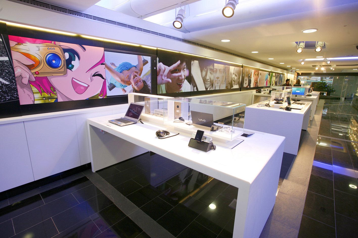 06.SONY STYLE.foto-Arduino Vannucchi_Small.jpg