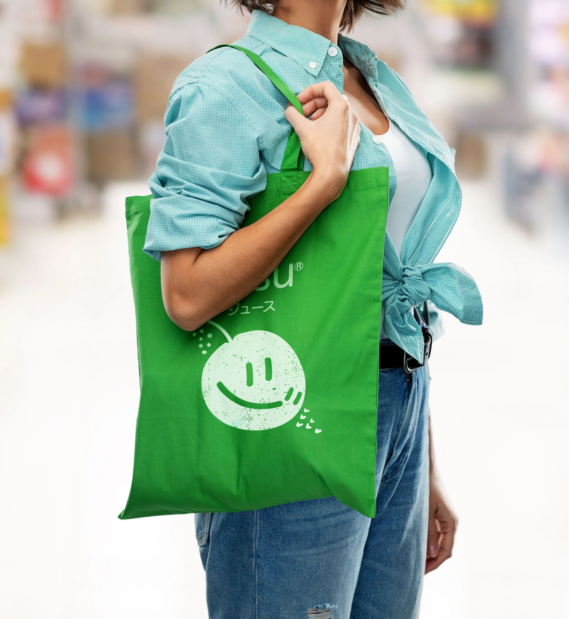 JUSU_green bag_03 sq.jpg