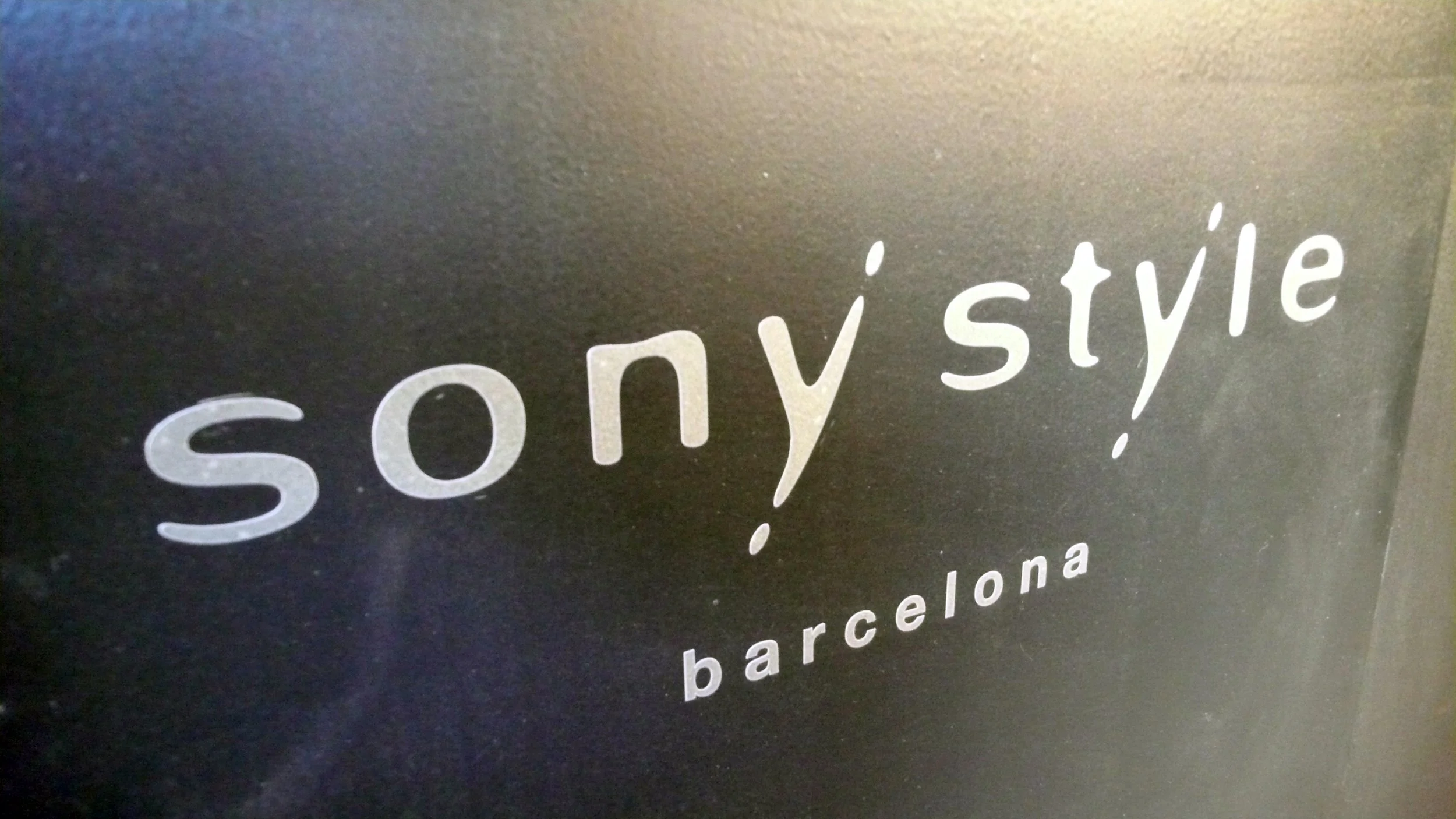 Sonystylestore_badge.jpg