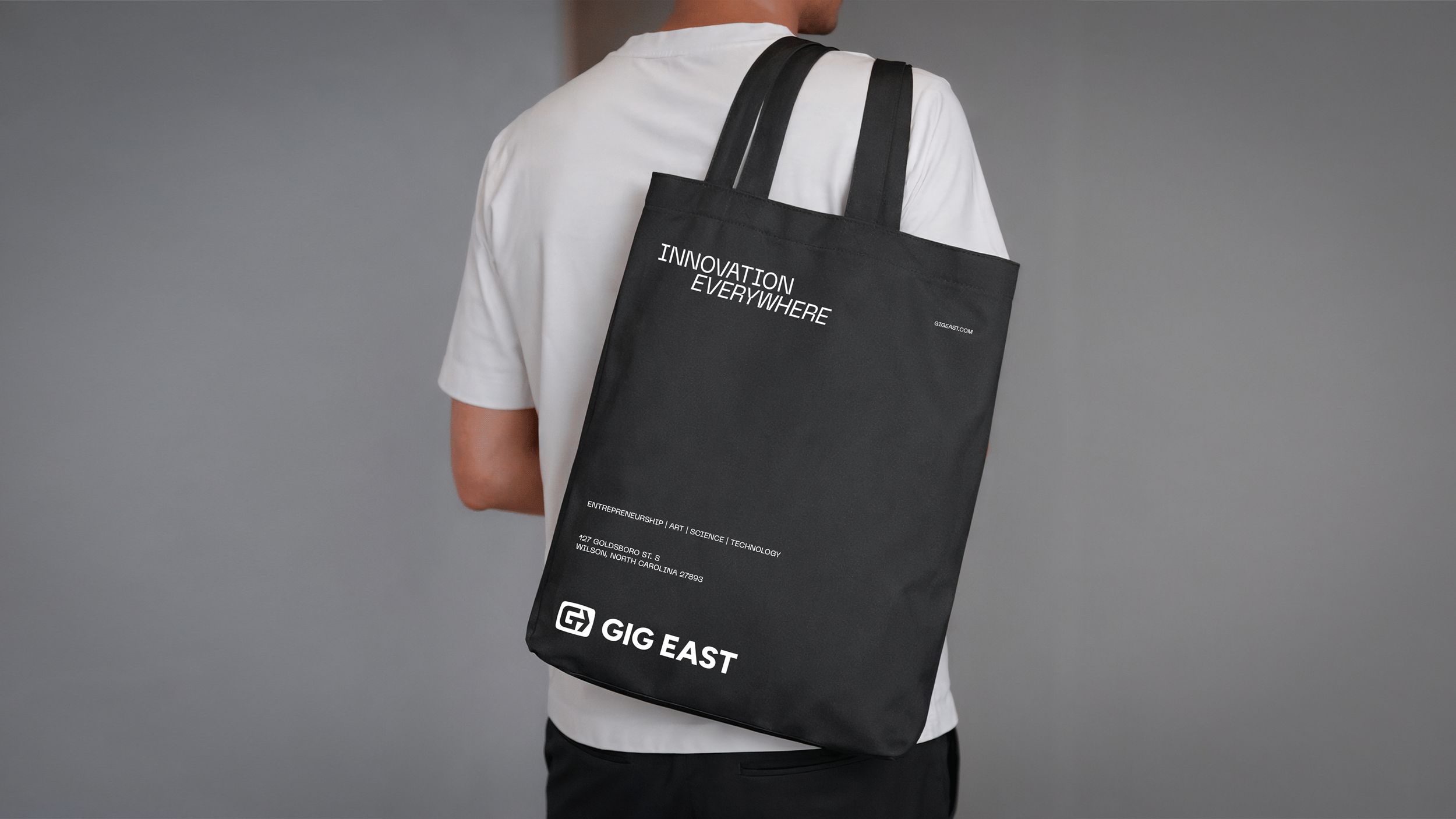 GigEast-6000x3375-Bag_2.png