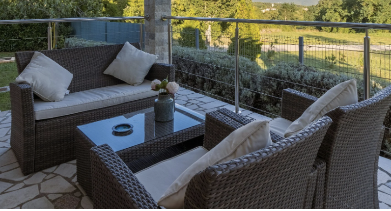 How to Keep Wasps Away From Your Patio and Pool