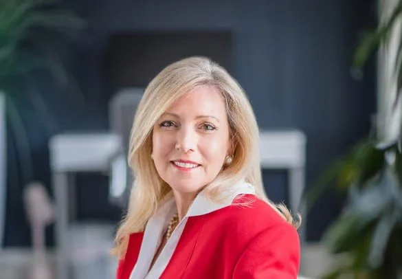 Janet Tatusko | Luxury Coastal, Country Club Living &amp; Commercial