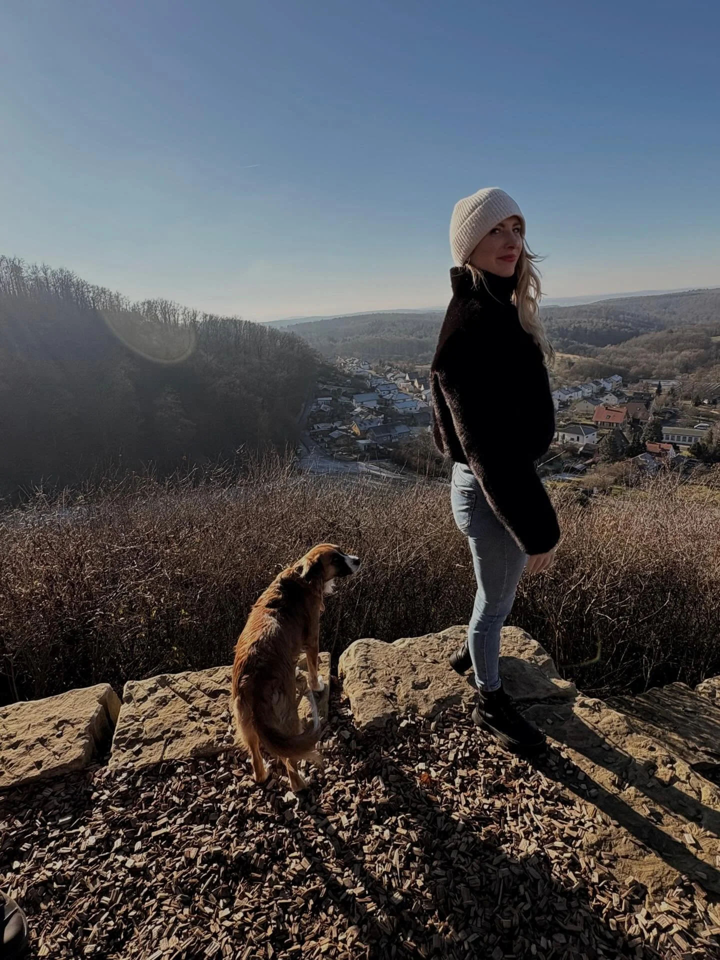 Dear Universe, as we step into the new year, I know it will be extraordinary. Let&rsquo;s make a pact. I&rsquo;ll pursue my passions and you provide the momentum. I&rsquo;ll embrace life's beauty and you reveal its secrets. I&rsquo;ll be a source of 