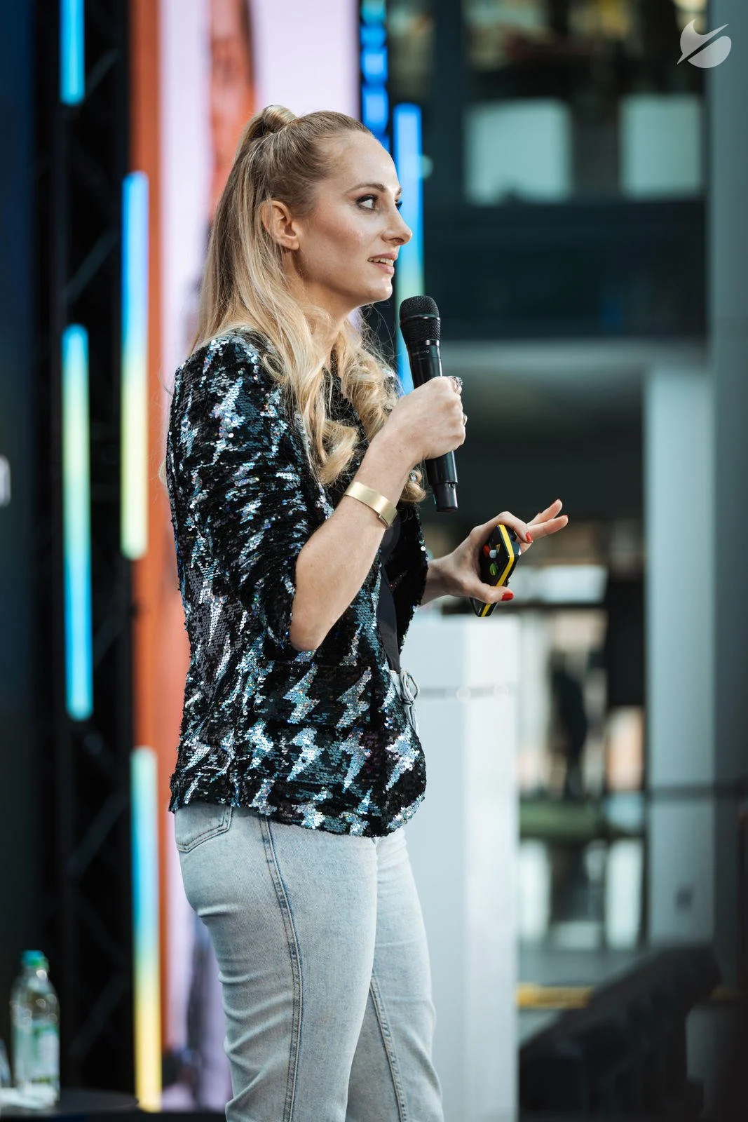 keynote-zukunft-der-arbeit-katharina-aguilar-publikum.jpg