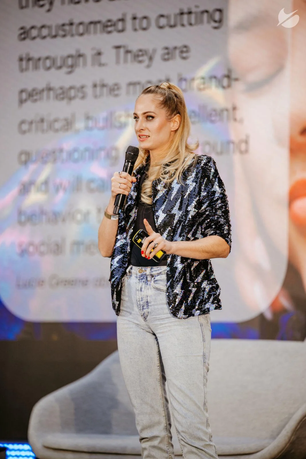 new-work-keynote-buchen-katharina-aguilar.jpg