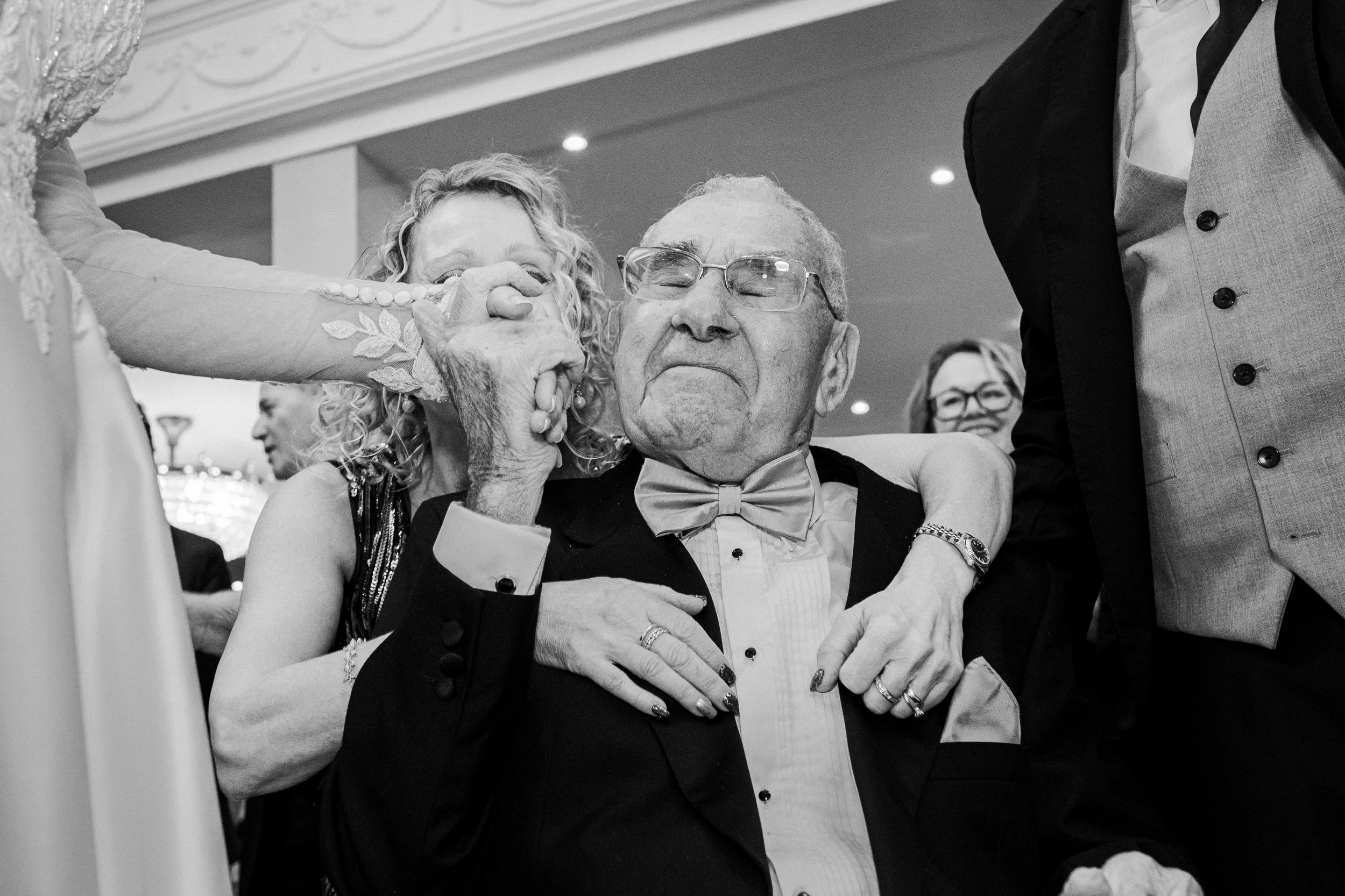 emotive wedding photographer uk