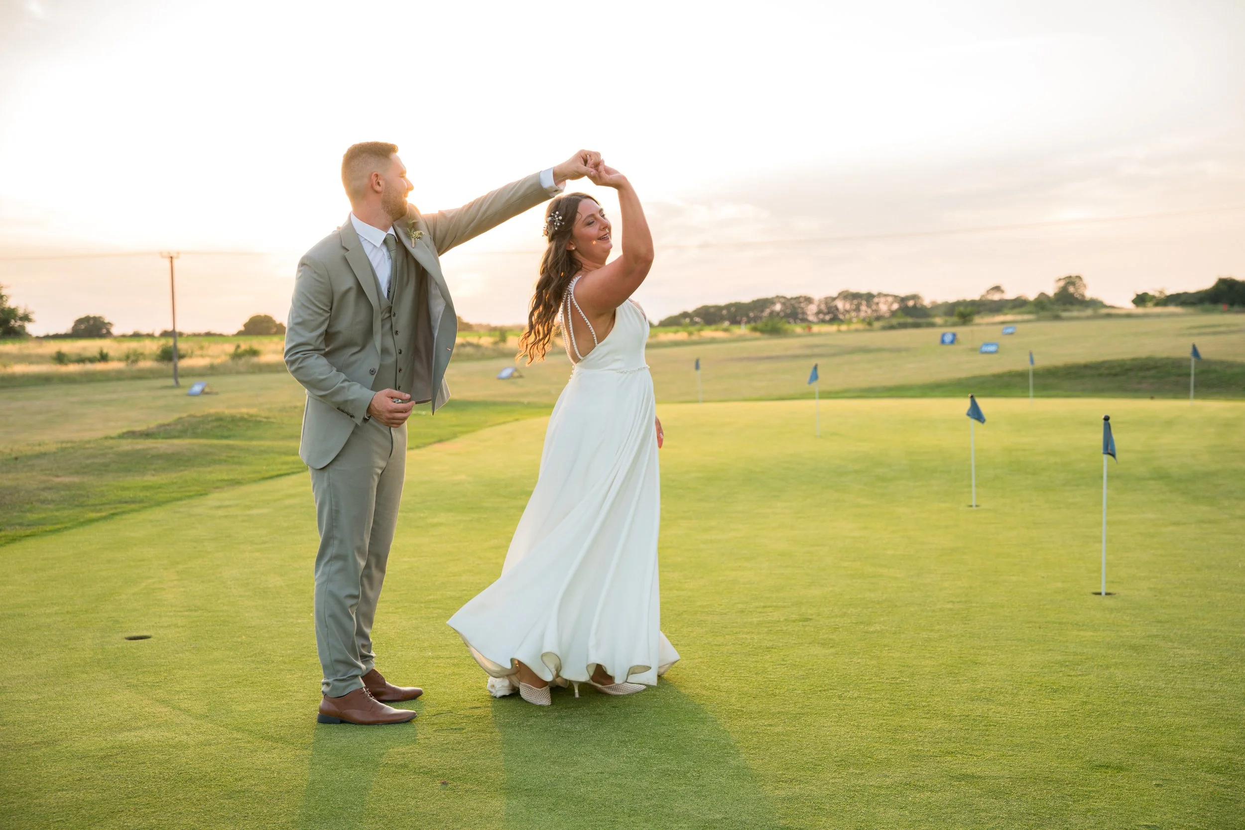 natural wedding photographer essex