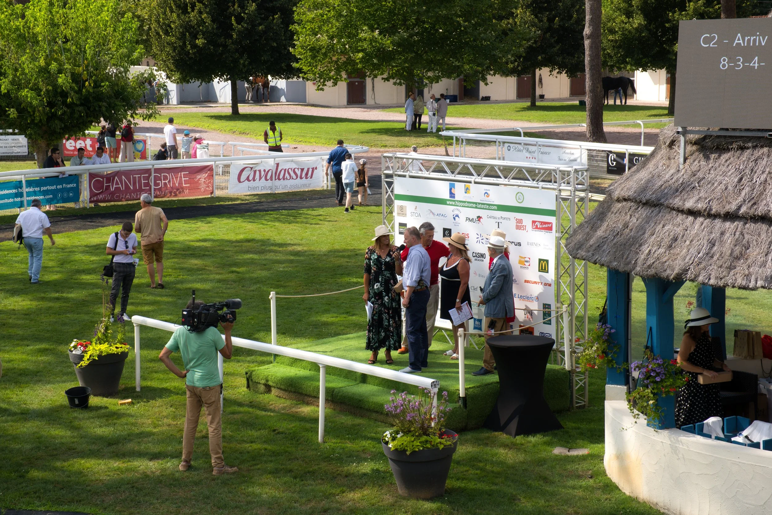 Journée de Courses - Shows de danse, Open Air en after-courses avec DJ SET et FINGER FOOD