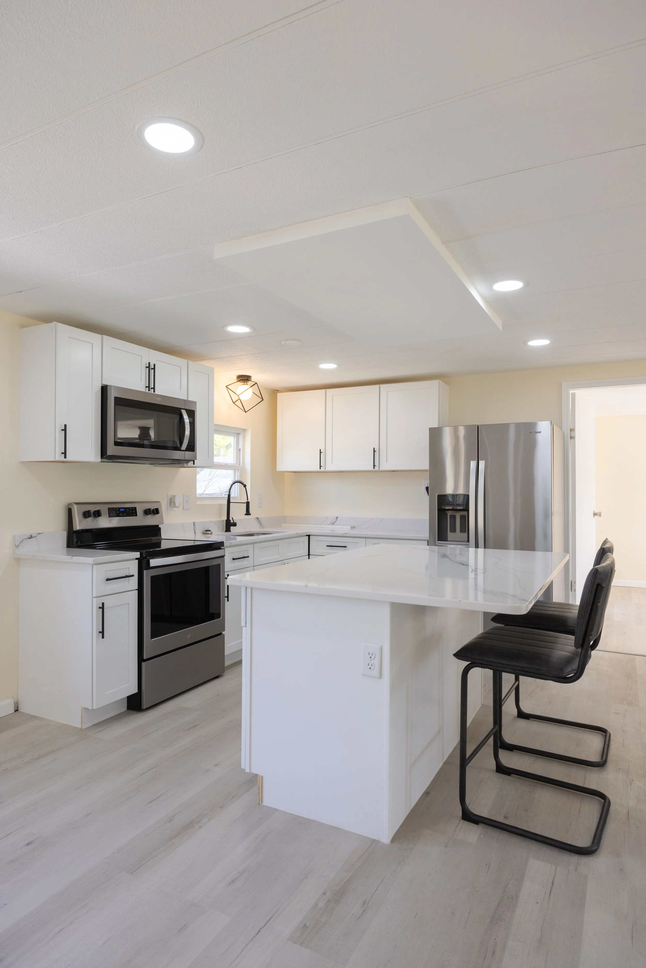 307 Dolores Blvd-11.jpg