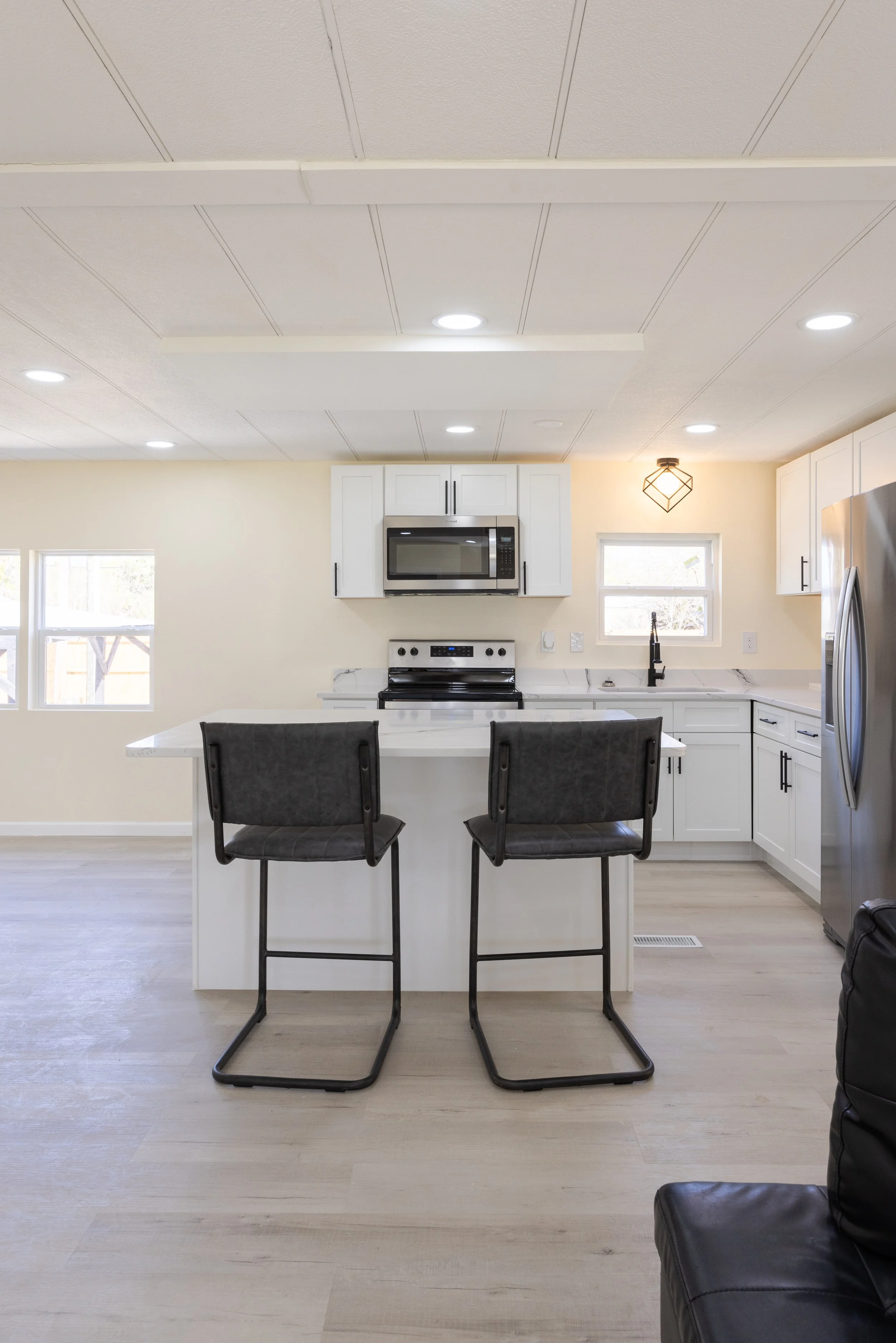 307 Dolores Blvd-12.jpg