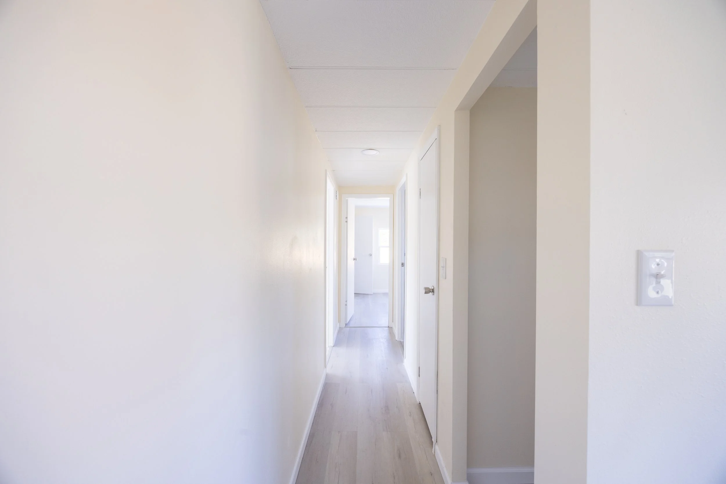 307 Dolores Blvd-3.jpg