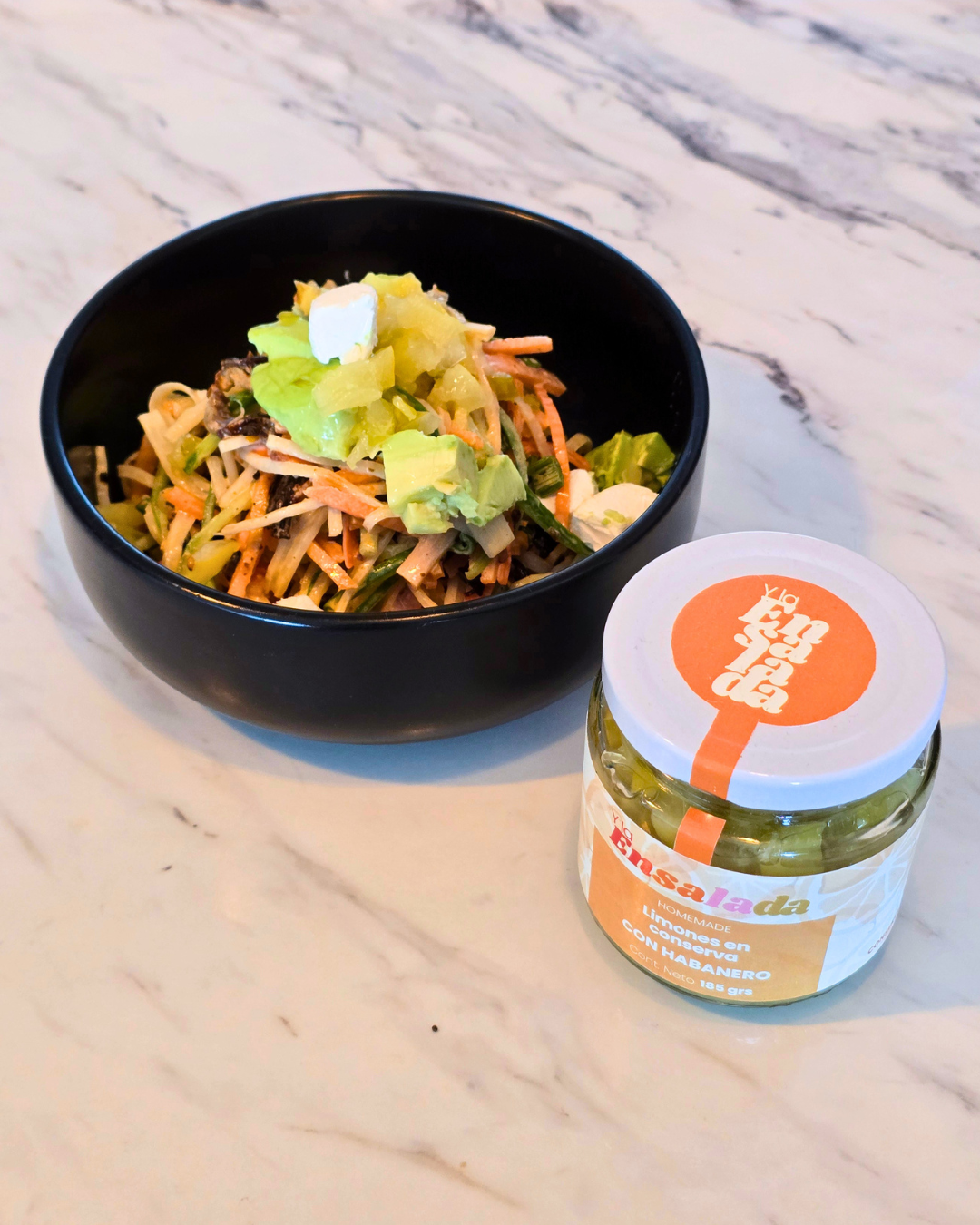 Ensalada de Surimi "Crunchy" con Limones en conserva con Habanero