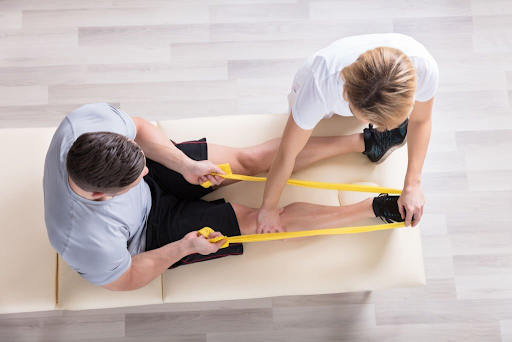Why Single-Leg Strength and BFR Matter After ACL Surgery, Patellar Tendon Pain, or MCL Injury
