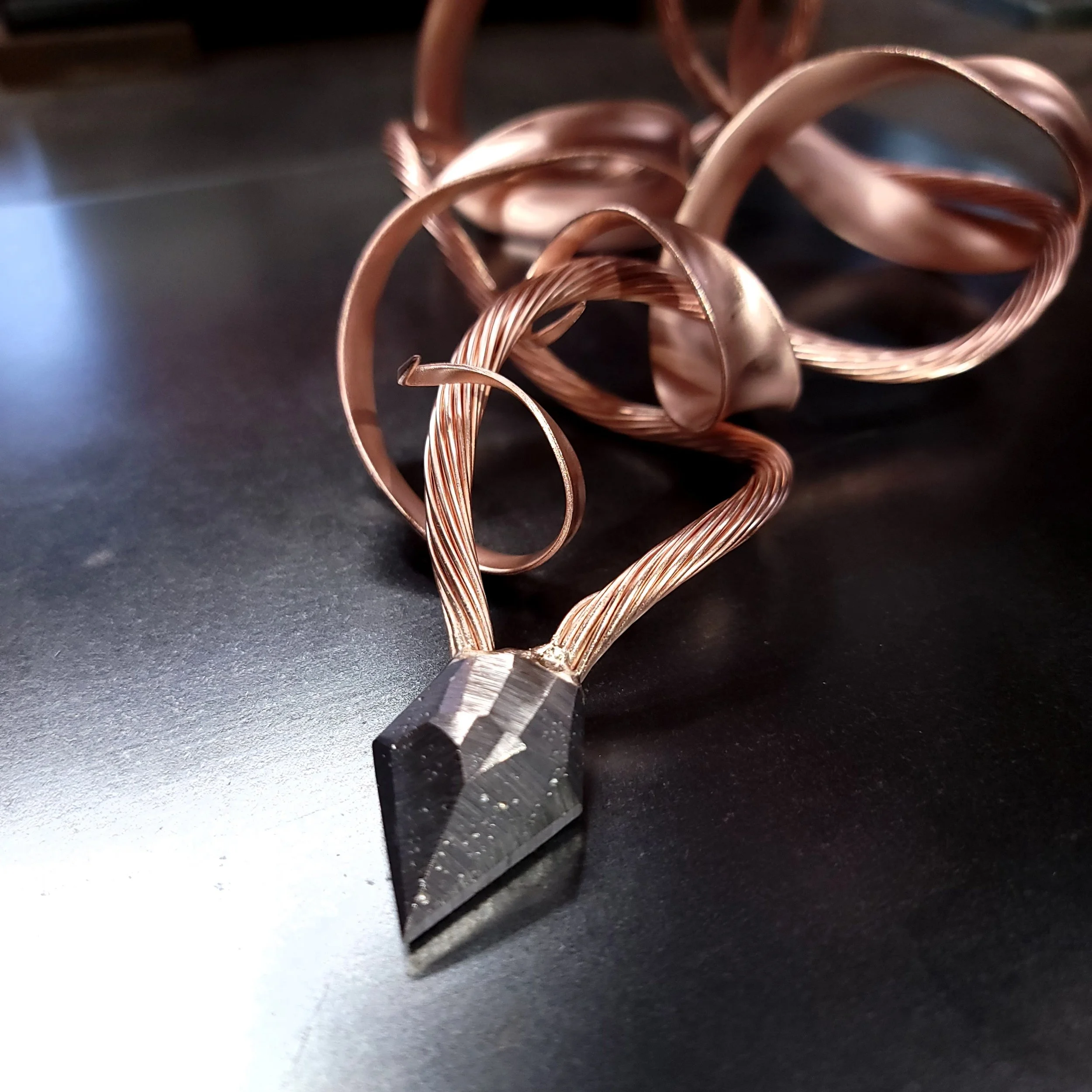 family-copper-rose-bouquet-sculpture-bright-point