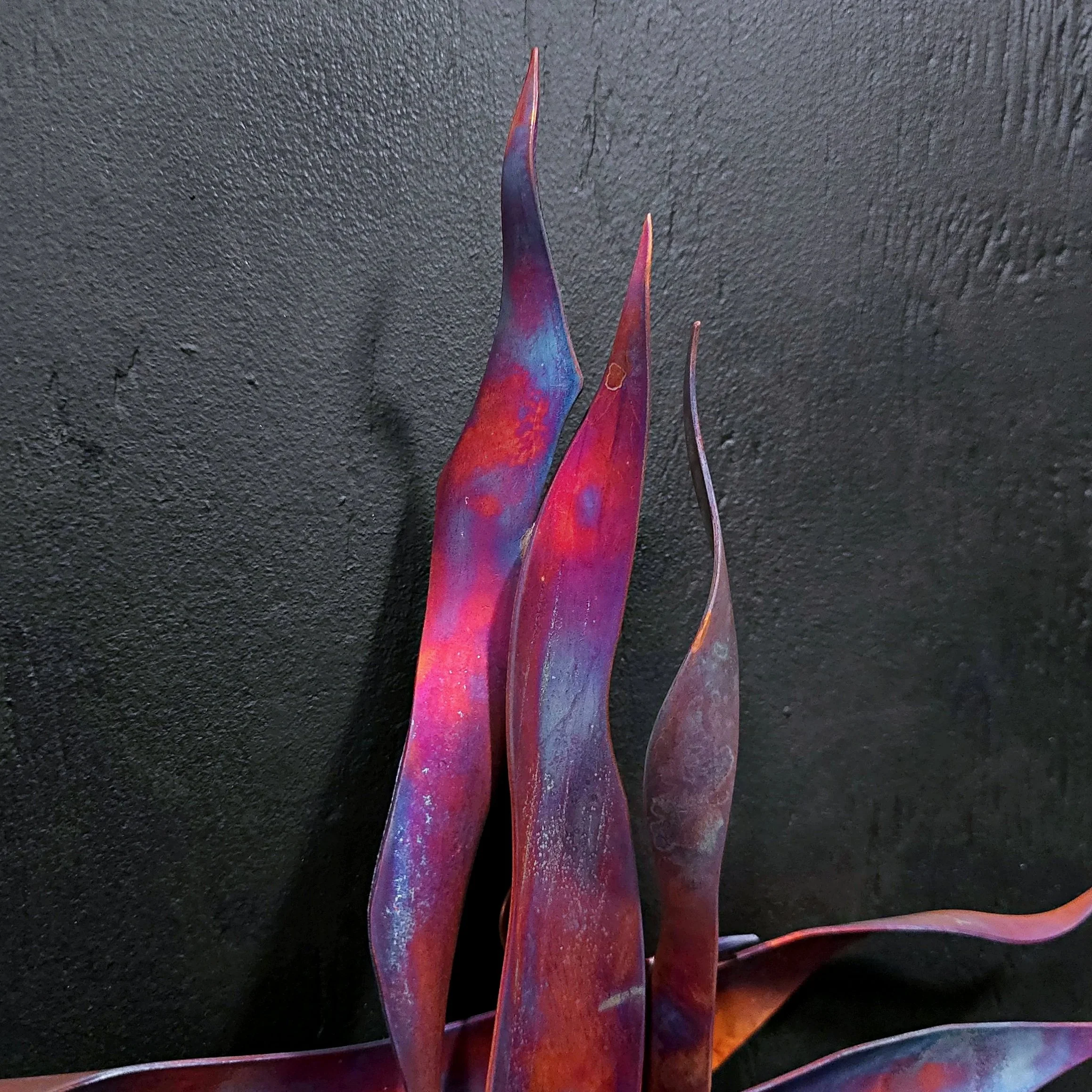 twisting-copper-cross-matte-flame-finish-front-tip