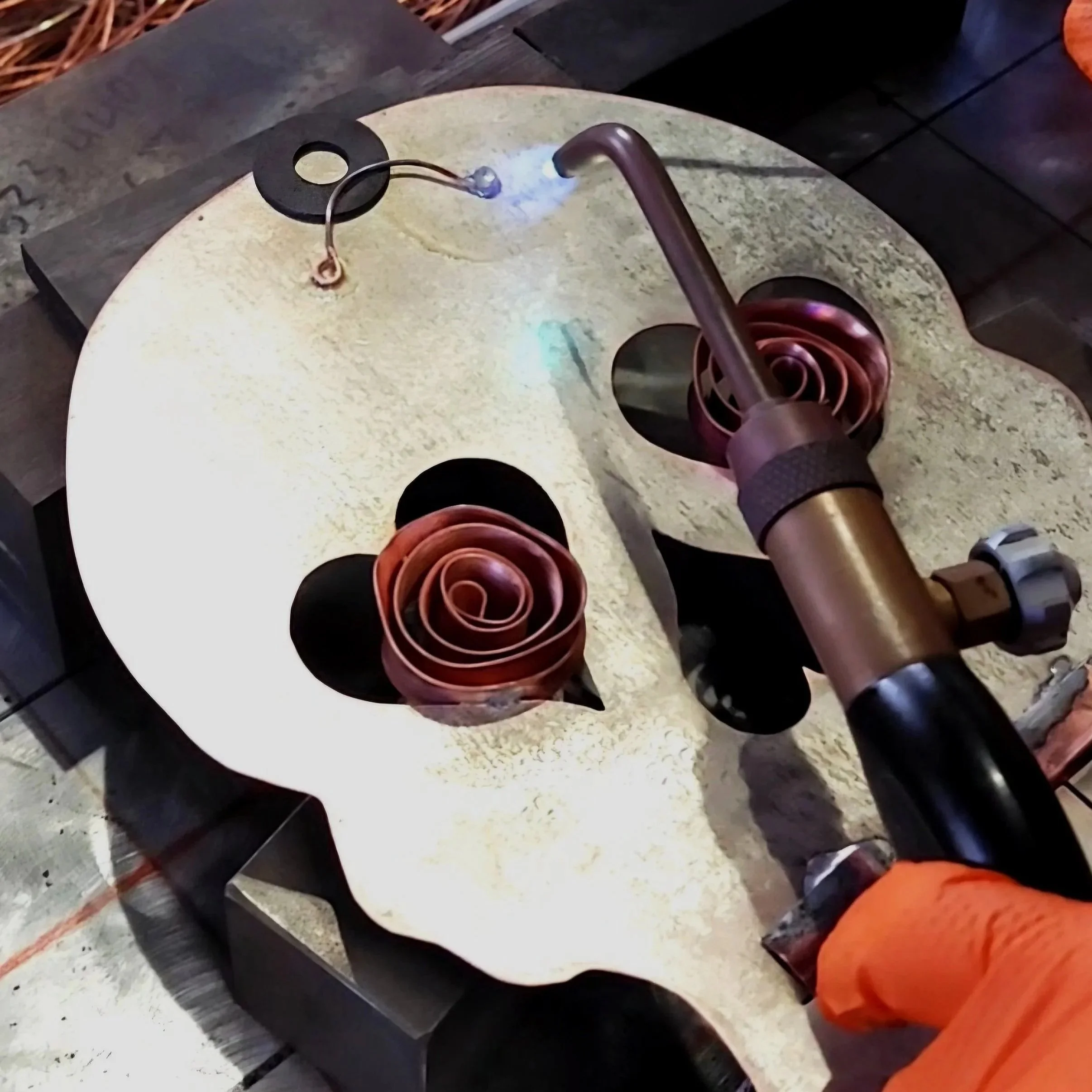 Silver Sugar Skull with Rose #.1632 (Comedy)