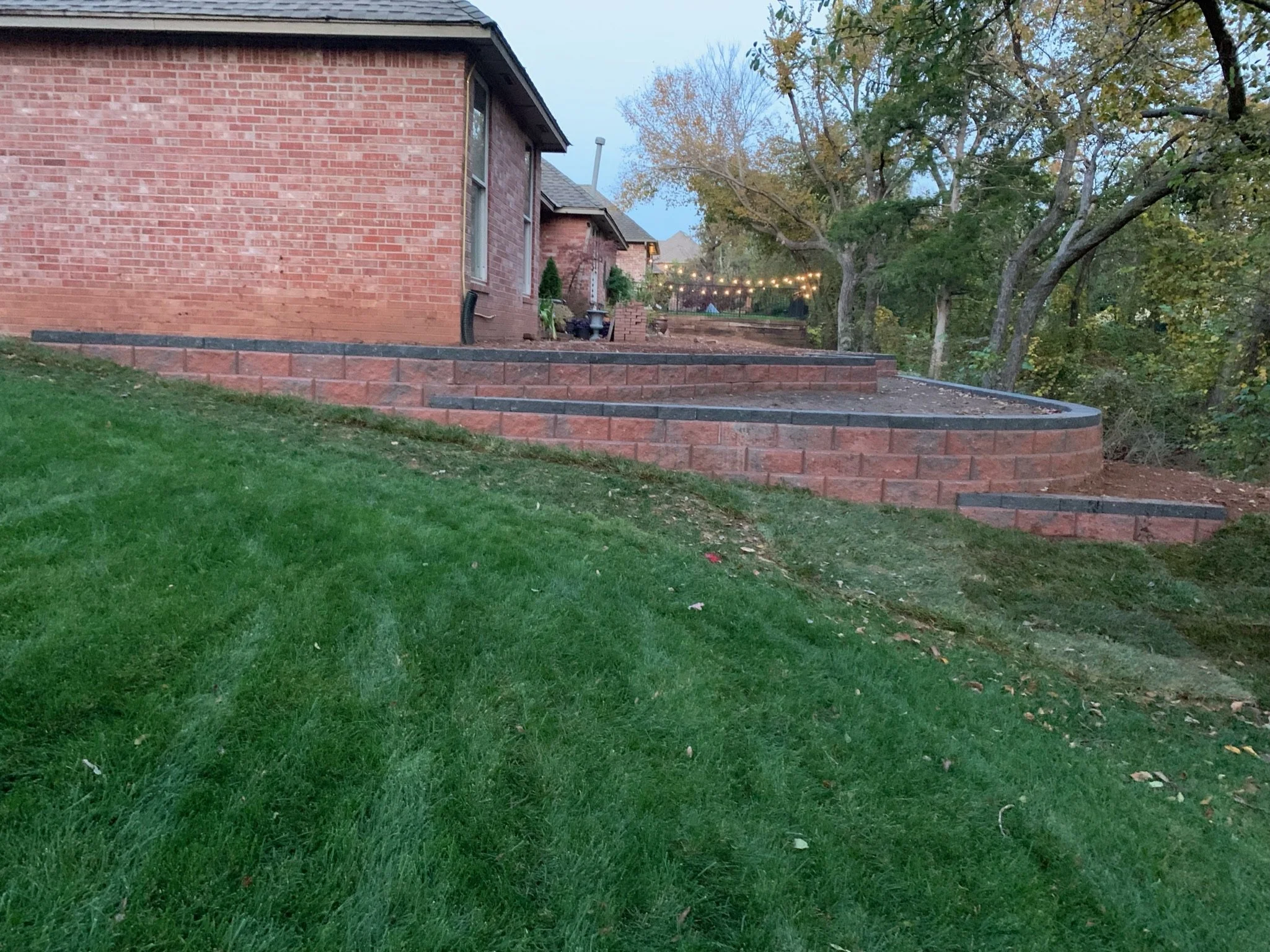 Custom retaining wall, Decorative retaining wall