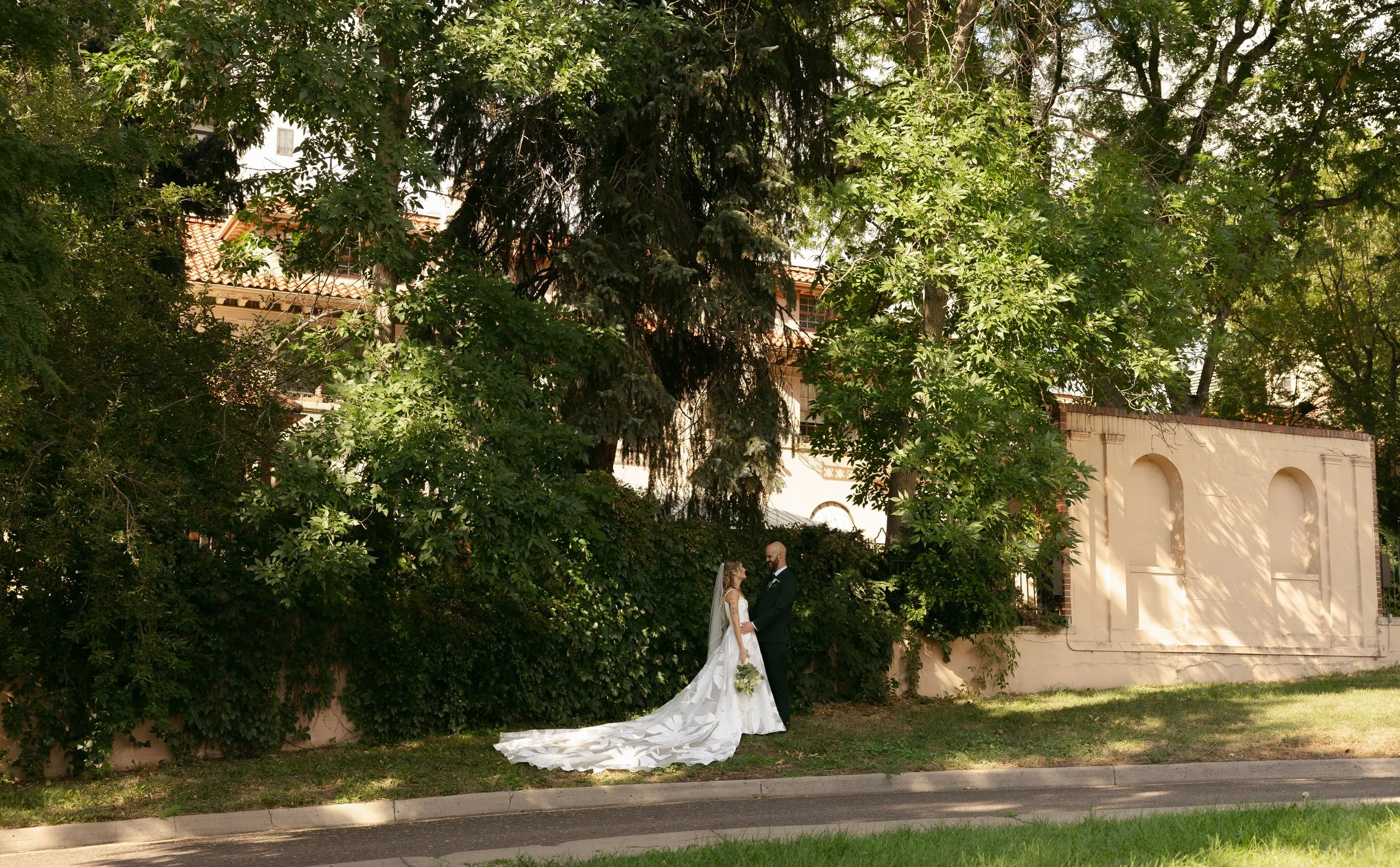 film-inspired wedding photography, colorado wedding photography, documentary wedding photography colorado, Emma rose photography, grant Humphreys mansion wedding in Denver colorado, moody wedding photography in colorado, moody wedding photographer