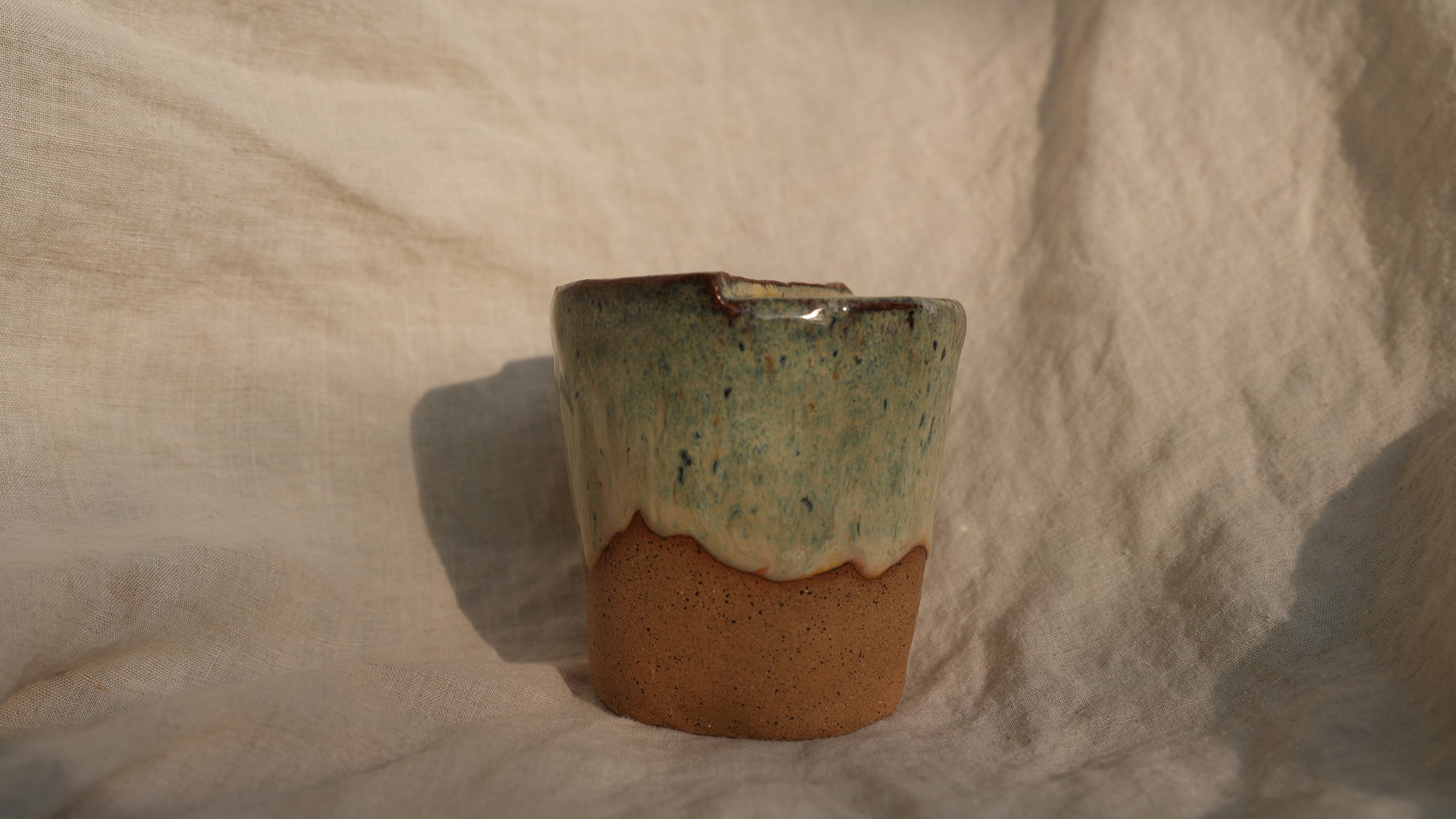 Smokey yellow Travel mug