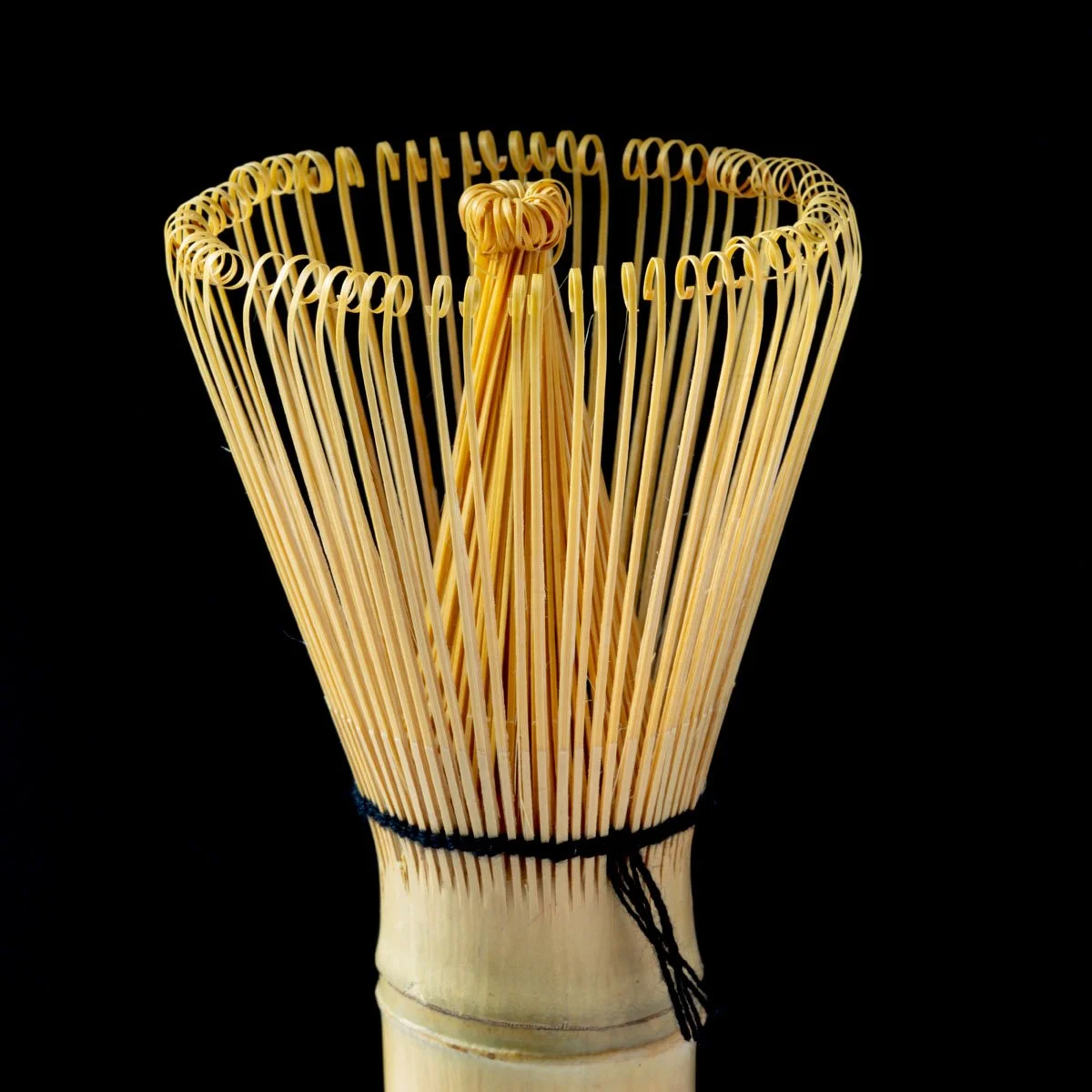 CASA DAS GRAÇAS_Accessoires_ACC012_Fouet-a-the-Matcha_06_sq.jpg