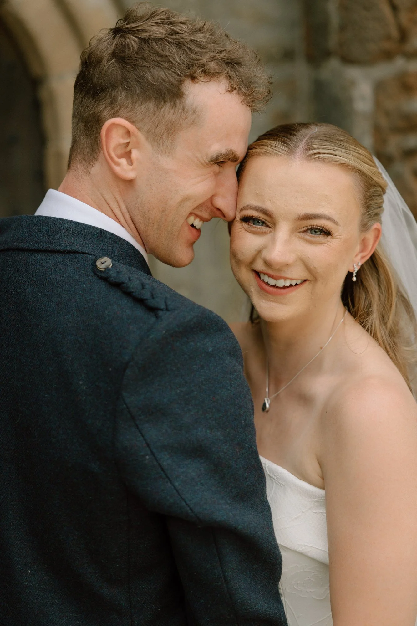 Documentary wedding photograph in the Rowallan Castle grounds